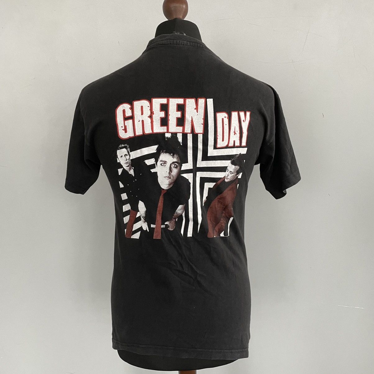 Band Tees × Vintage Vintage 2005 Green Day rock t-shirt post punk Size US M / EU 48-50 / 2 - 5 Thumbnail