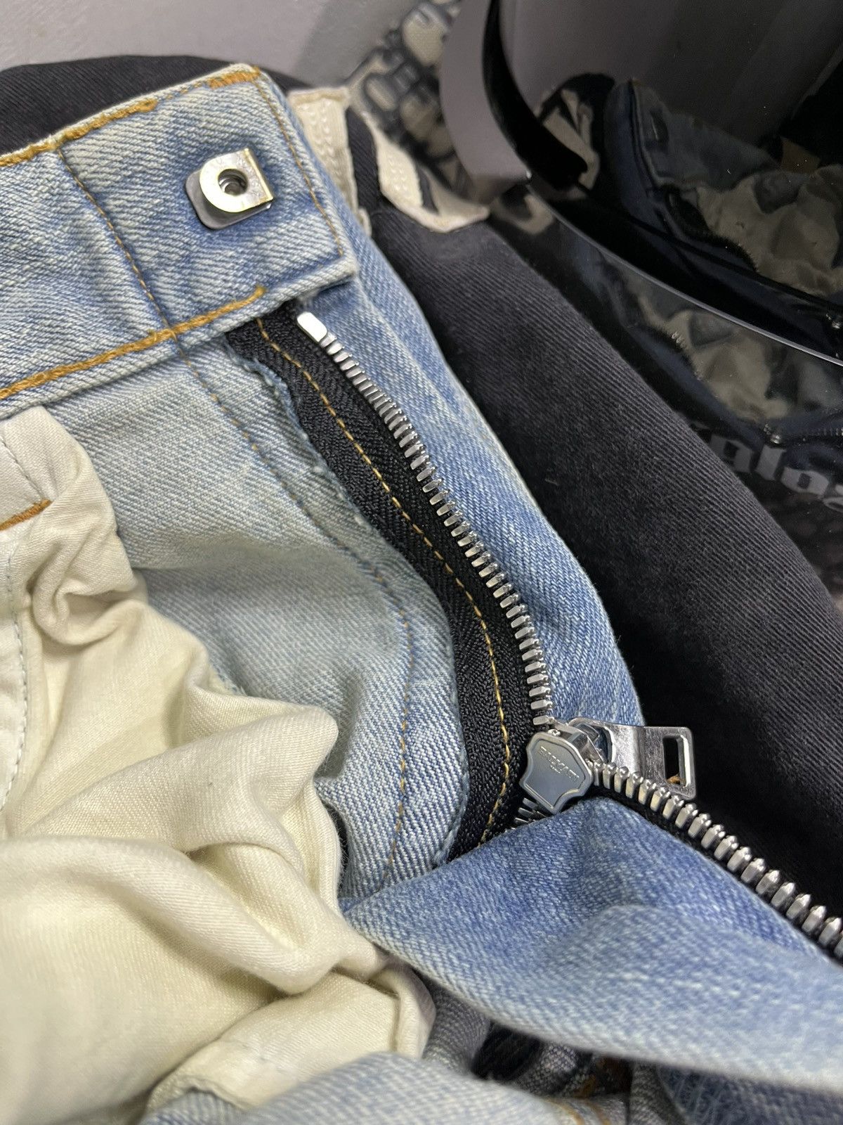 Balmain Balmain distressed blue biker jeans Size US 29 - 8 Thumbnail