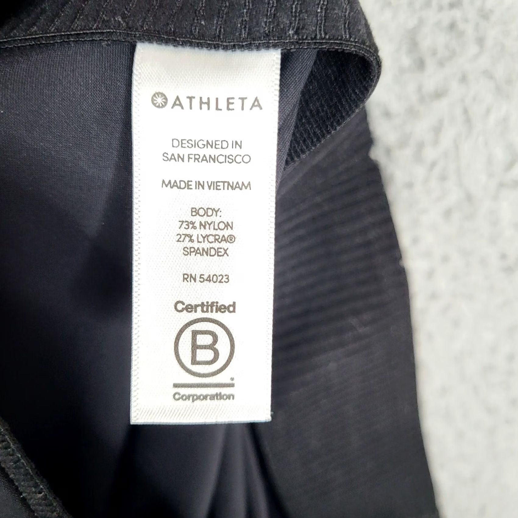 Athleta Athleta Women's Dark navy Straight leg Pull-on Mid-rise Pants XS- XXS Casual Yoga Activewear Pants Regular Inseam 26 Blue/Athleta Womens Pants 2XS Size 24" / US 00 / IT 34 - 3 Thumbnail