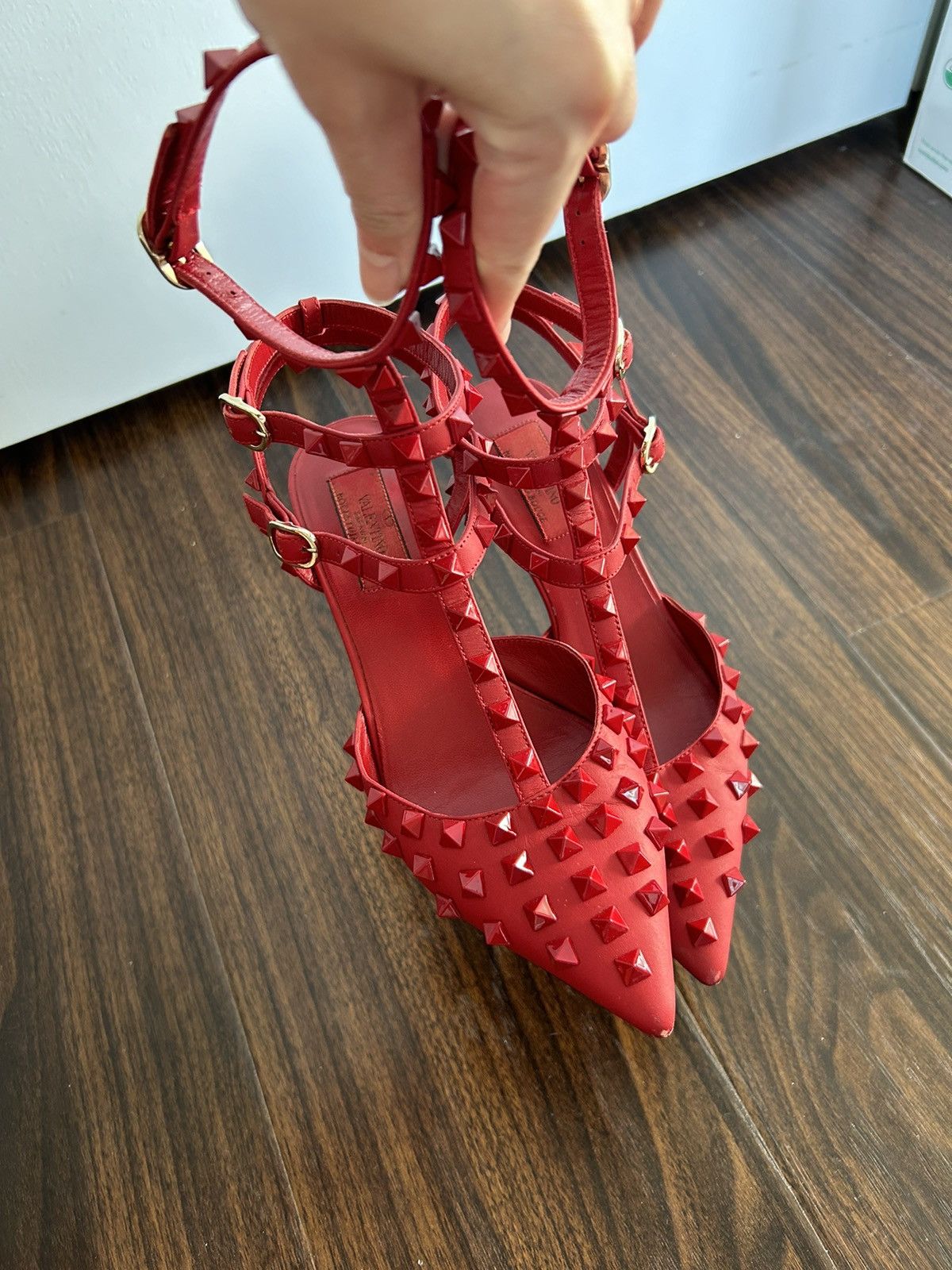Valentino Valentino Women's Classic Red Rockstud Heels size 37 Size US 7.5 / IT 37.5 - 4 Thumbnail