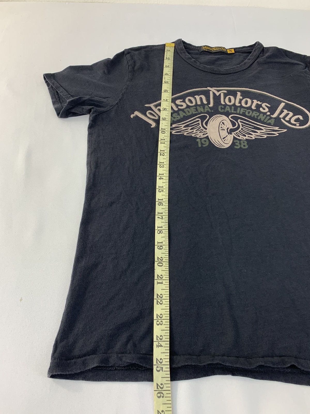 Johnson Motors Johnson Motor Inc Pasadena Big Fly Tire Logo Printed Tee Size US M / EU 48-50 / 2 - 10 Thumbnail