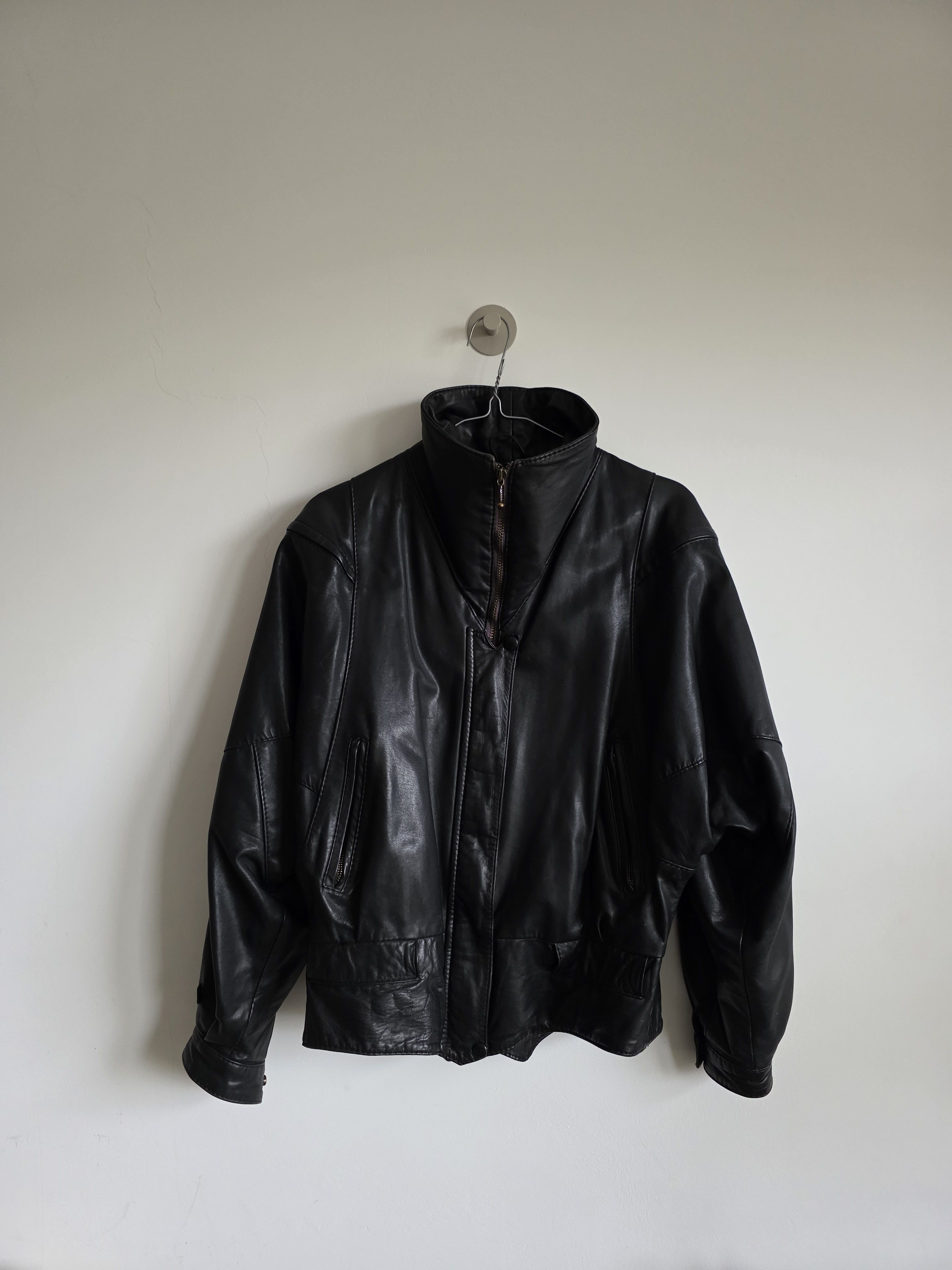 Handmade Unique vintage jacket made of genuine leather rare Size M / US 6-8 / IT 42-44 - 2 Thumbnail