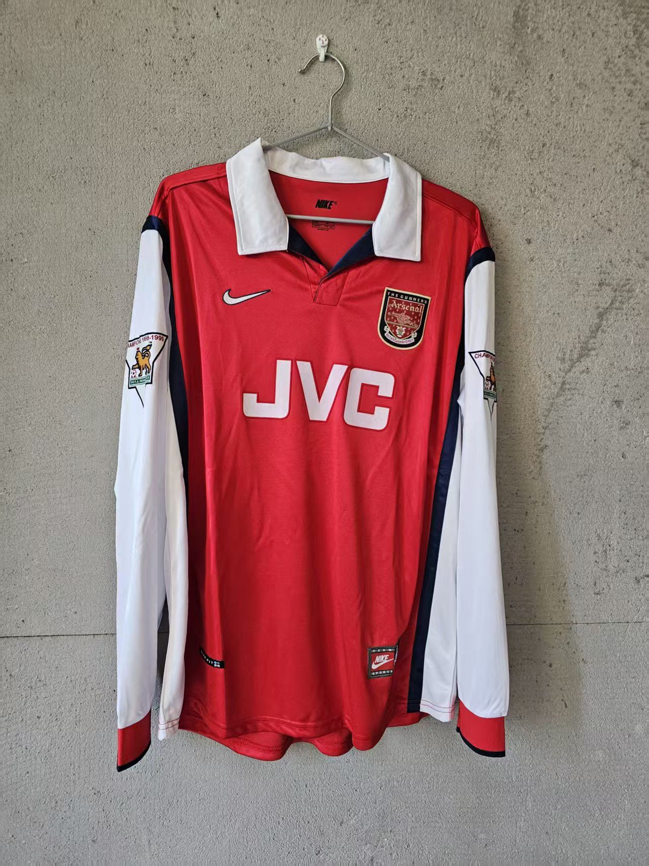 Other 1998 1999 Arsenal #14 Thierry Henry Jersey Size US S / EU 44-46 / 1 - 2 Thumbnail