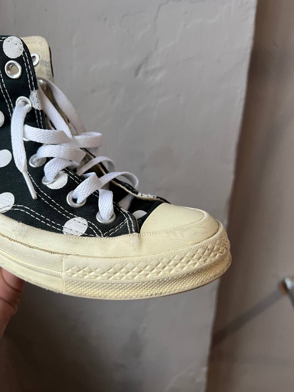Comme des Garcons PLAY PLAY COMME DES GARCONS X CONVERSE ICONIC RED HEART SNEAKERS Size US 7.5 / IT 37.5 - 6 Thumbnail