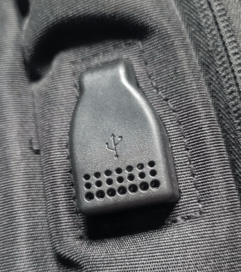 Other Lock Chest Packs With USB Charging Bag Size ONE SIZE - 3 Thumbnail