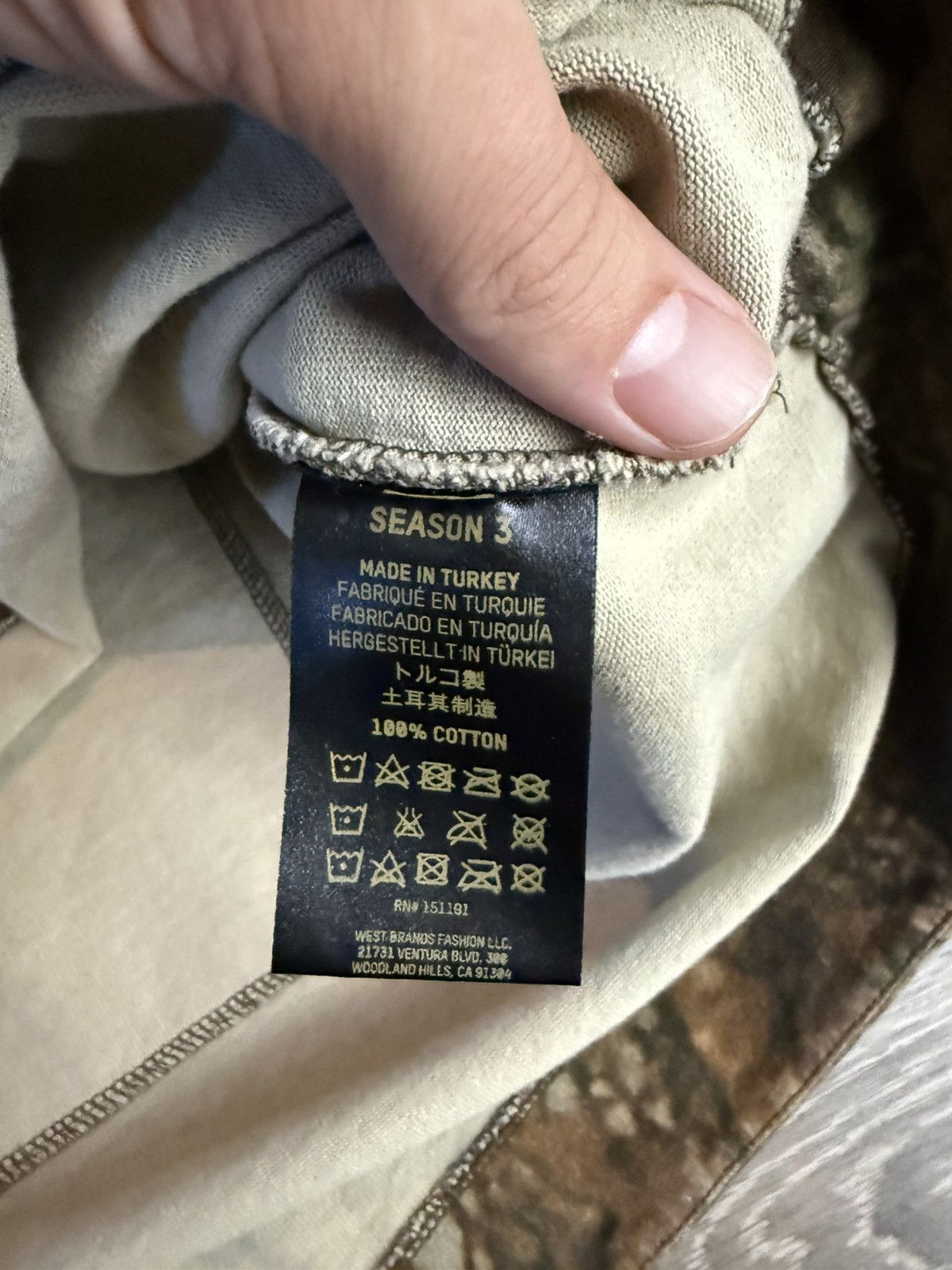 Yeezy Yeezy season 3 jumper/crewneck Size US M / EU 48-50 / 2 - 2 Thumbnail
