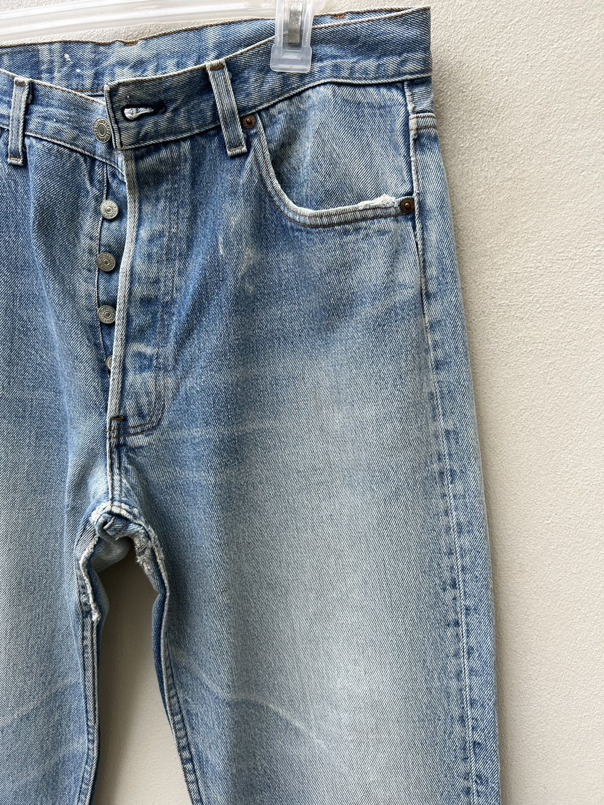 Levi's Vintage 80s Levi’s 501 Ripped Faded Blue Denim Jeans Size US 34 / EU 50 - 11 Thumbnail