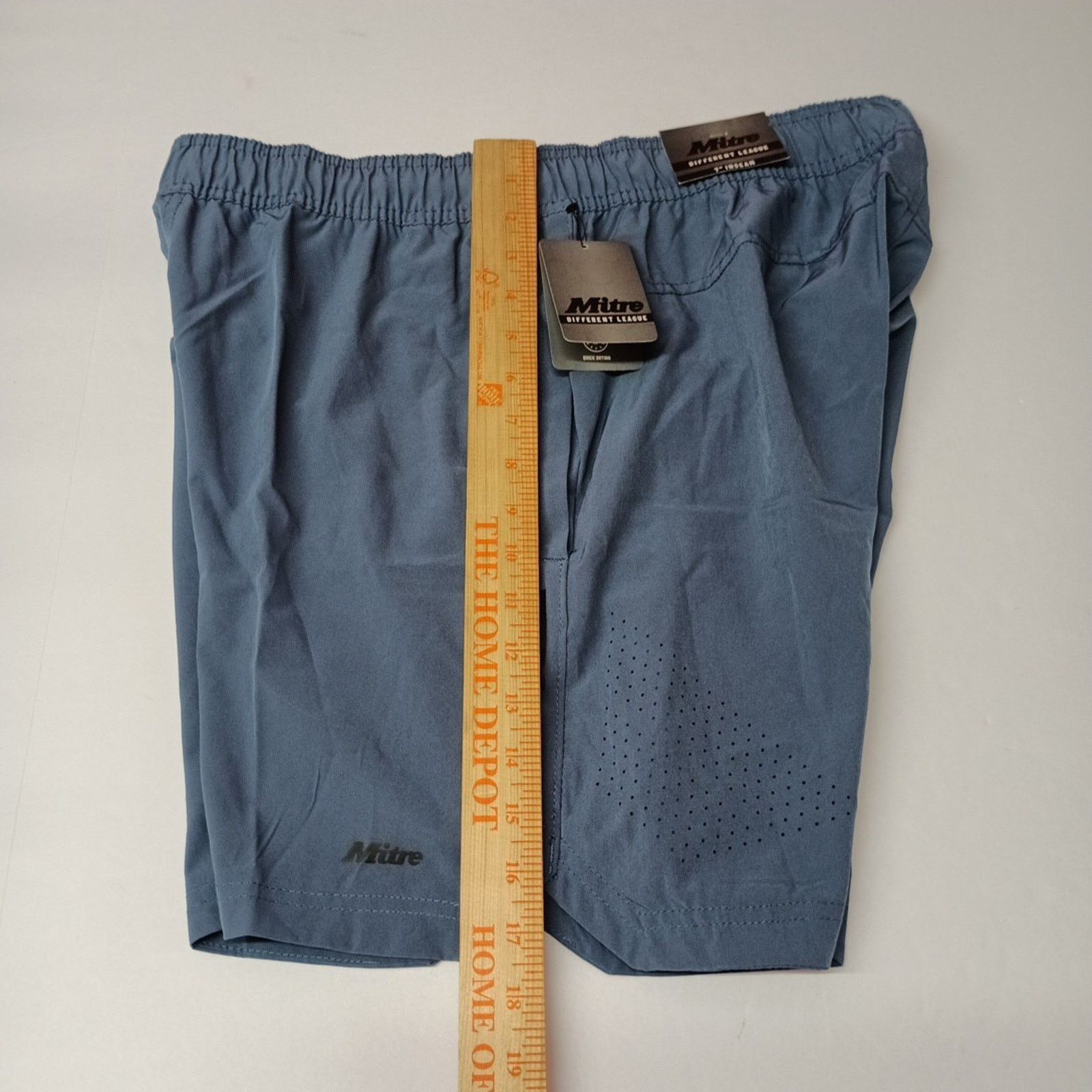 Other Mitre Men’s L Elastic Waist Blue Shorts With 7” Inseam NWT Size US 34 / EU 50 - 9 Thumbnail