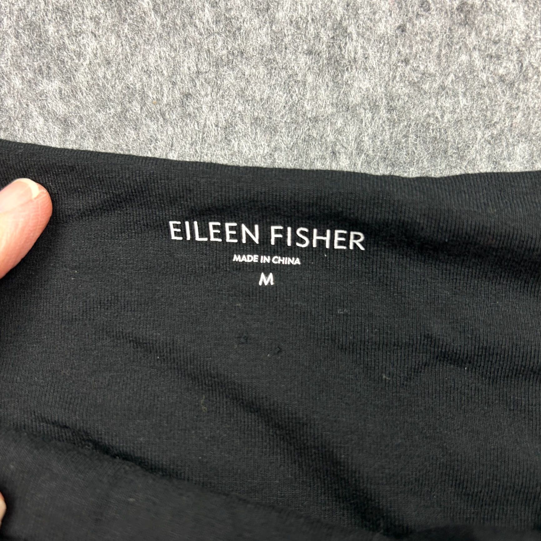 Eileen Fisher Sleeveless Knee Length Pullover Dress Women's M Black Shift Casual Classic Stretch