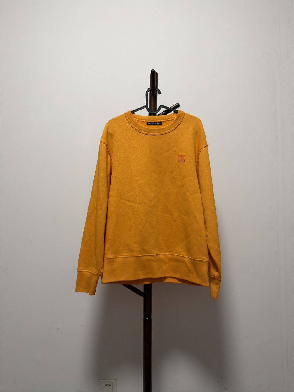 Acne Studios Acne Studios Orange Face Logo Crewneck Sweatshirt XS Size US XS / EU 42 / 0 - 1 Thumbnail