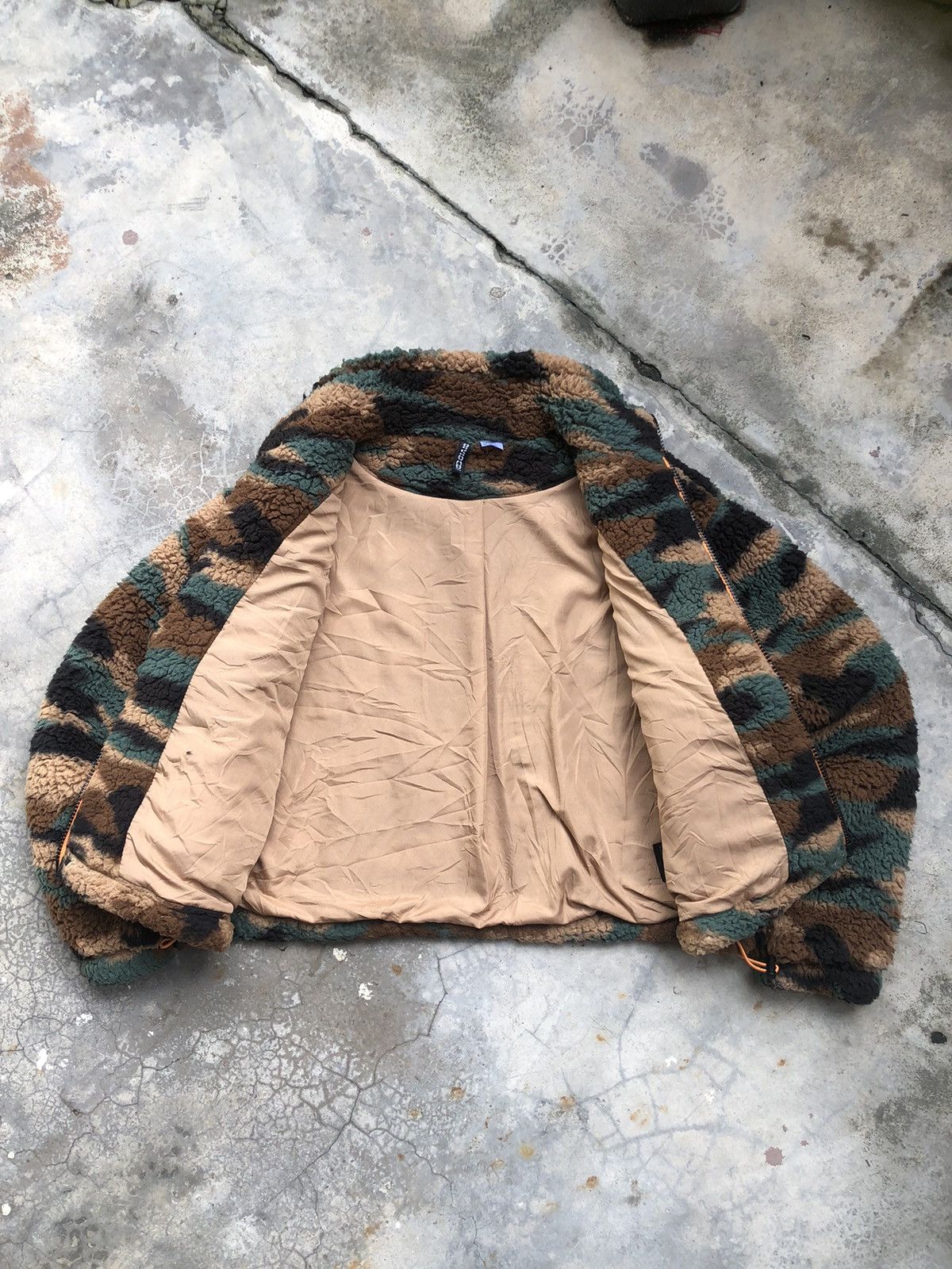 If Six Was Nine × Japanese Brand H&m Japanese Brand Camo Sherpa Fullzipper Jacket Size US M / EU 48-50 / 2 - 9 Thumbnail