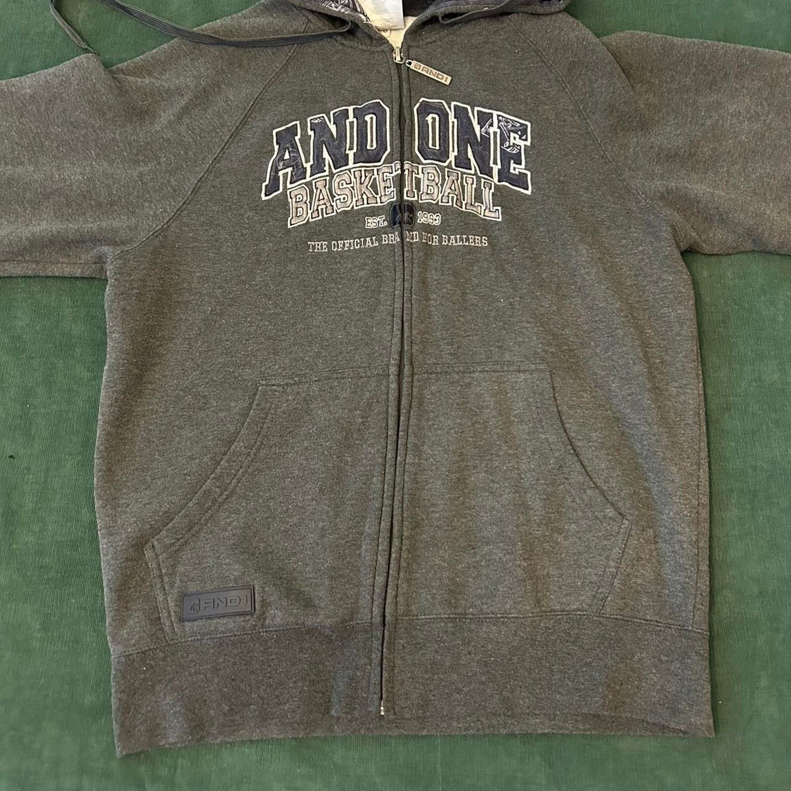 Other Vintage and1 embroidered hoodie minor Size US M / EU 48-50 / 2 - 4 Thumbnail
