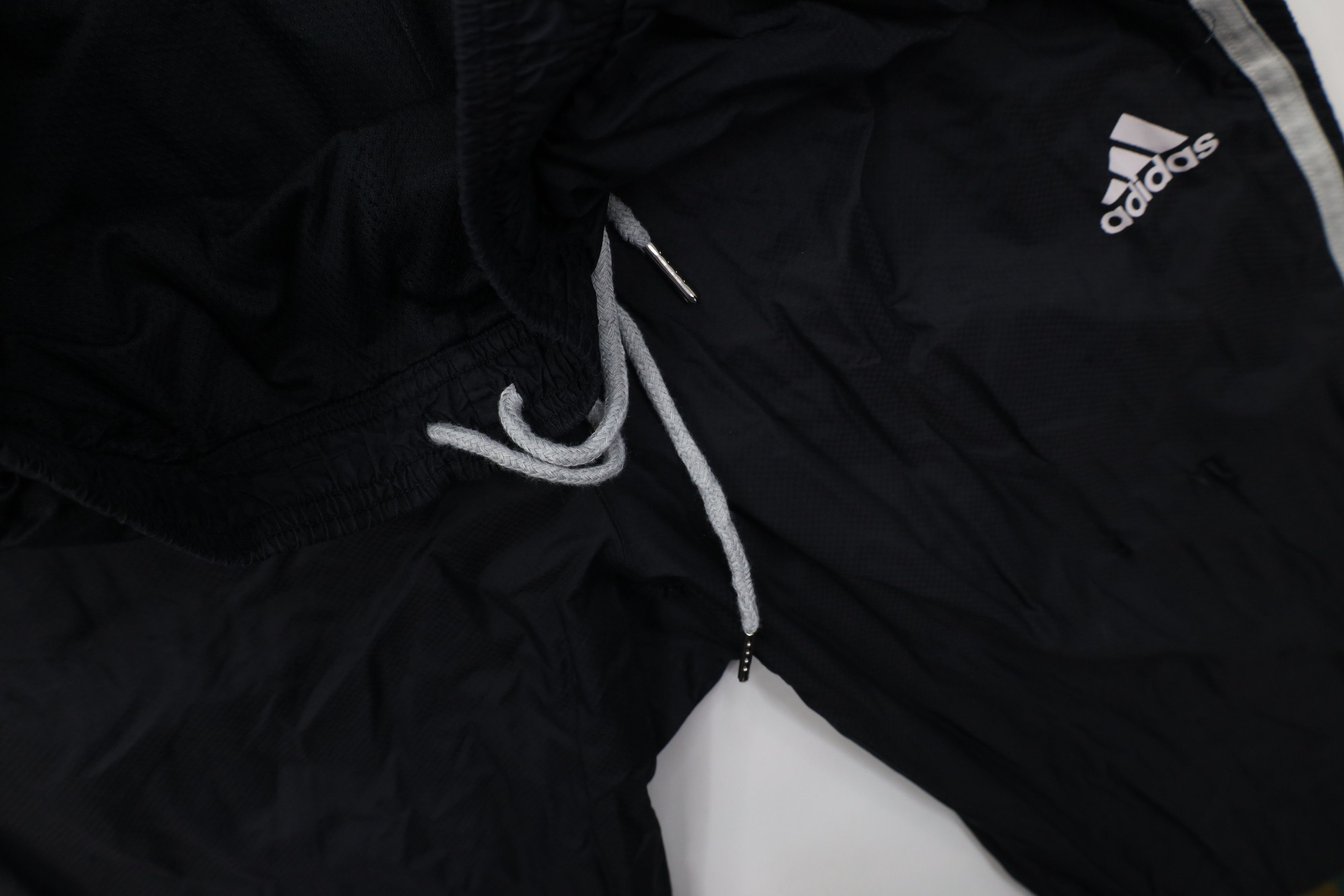Adidas Vintage Y2K Adidas Distressed Lined Windbreaker Pants Black Size US 34 / EU 50 - 10 Thumbnail