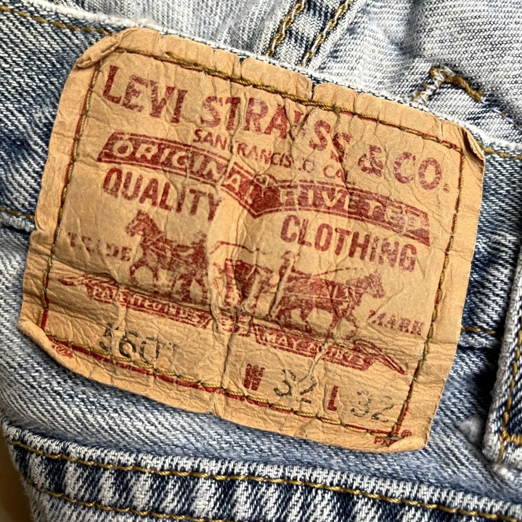 Levi's Y2K Levis 560 Comfort Fit Jeans Mens 32x32 Light Wash Distressed Tapered Denim Size US 32 / EU 48 - 5 Thumbnail
