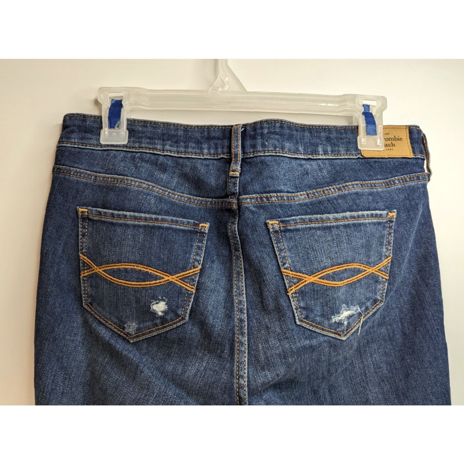 Abercrombie & Fitch Abercrombie & Fitch Jeans Women's Size 4L 27x35 Denim Distressed Blue 5-Pocket Regular Skinny Belts & Zippers Size 27" / US 4 / IT 40 - 7 Thumbnail