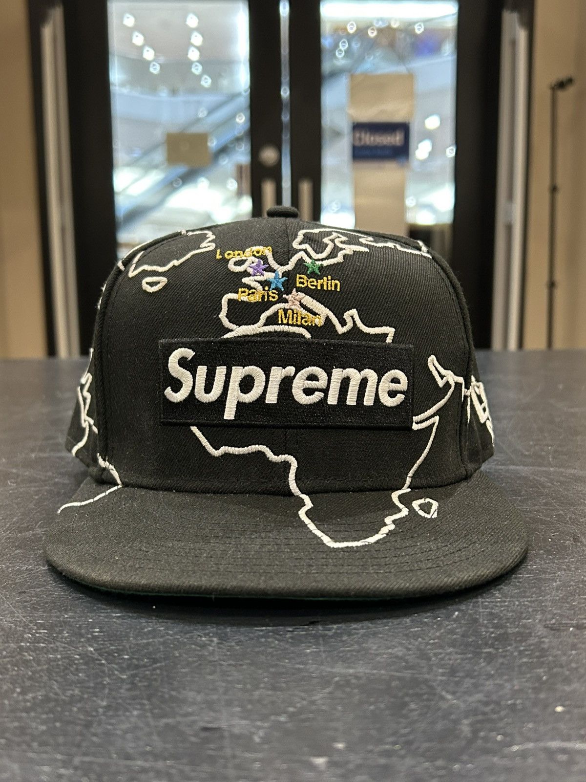New Era × Supreme Supreme X New Era Map Fitted Hat Size ONE SIZE - 1 Thumbnail