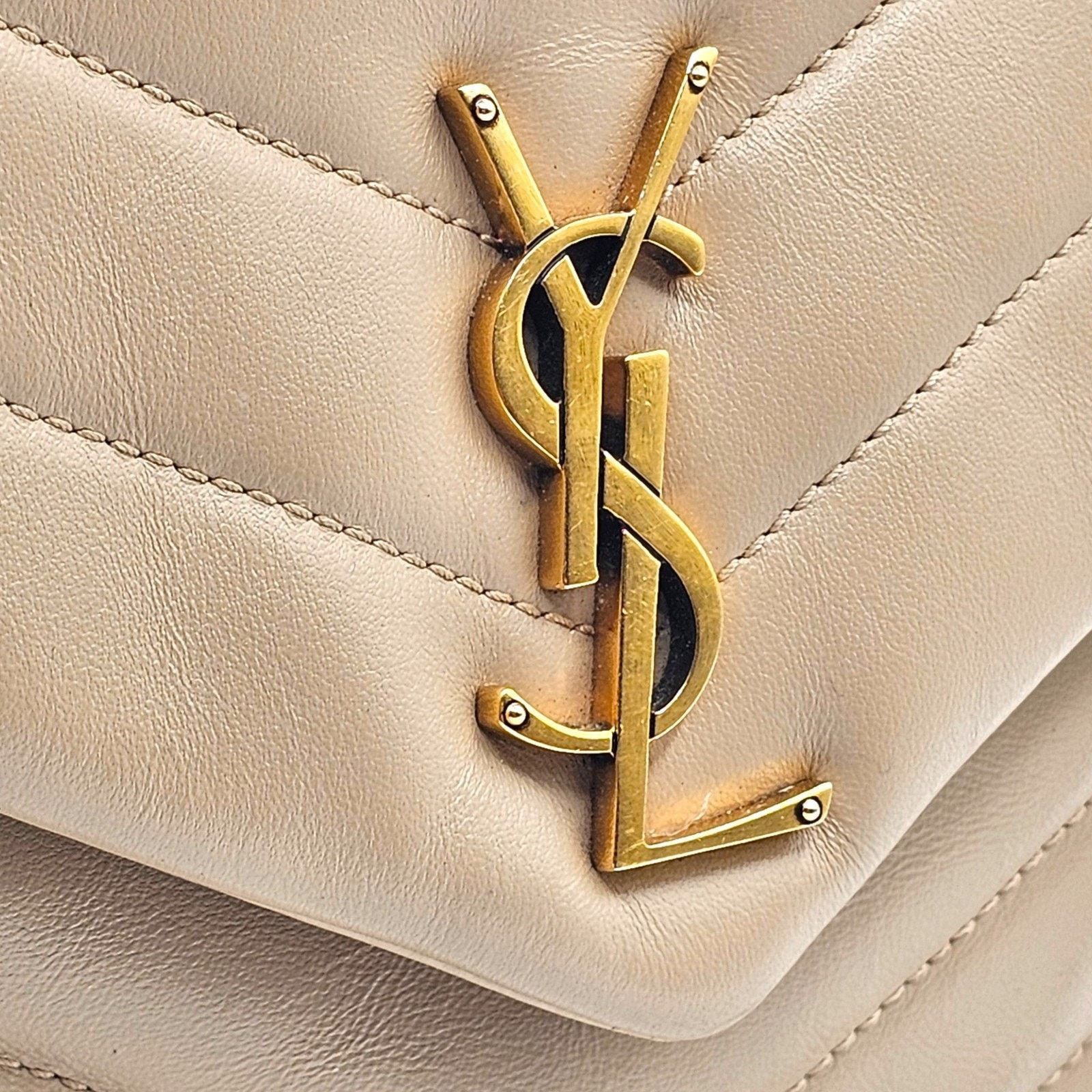 Saint Laurent Paris YSL Loulou Medium Shoulder Bag Leather Chain Bag Beige $3200 Size ONE SIZE - 4 Thumbnail