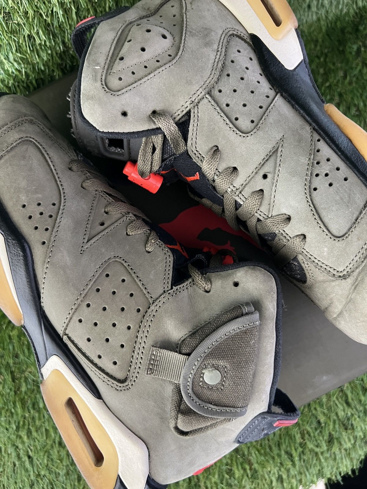 Jordan Brand × Nike × Travis Scott Jordan 6 Retro Travis Scott Olive Size US 7 / EU 40 - 4 Thumbnail
