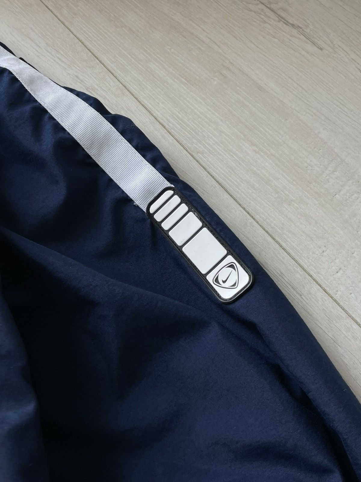 Nike Vintage Y2K Nike 00’s Track Jacket Nylon Blue Swoosh RARE Size US L / EU 52-54 / 3 - 4 Thumbnail