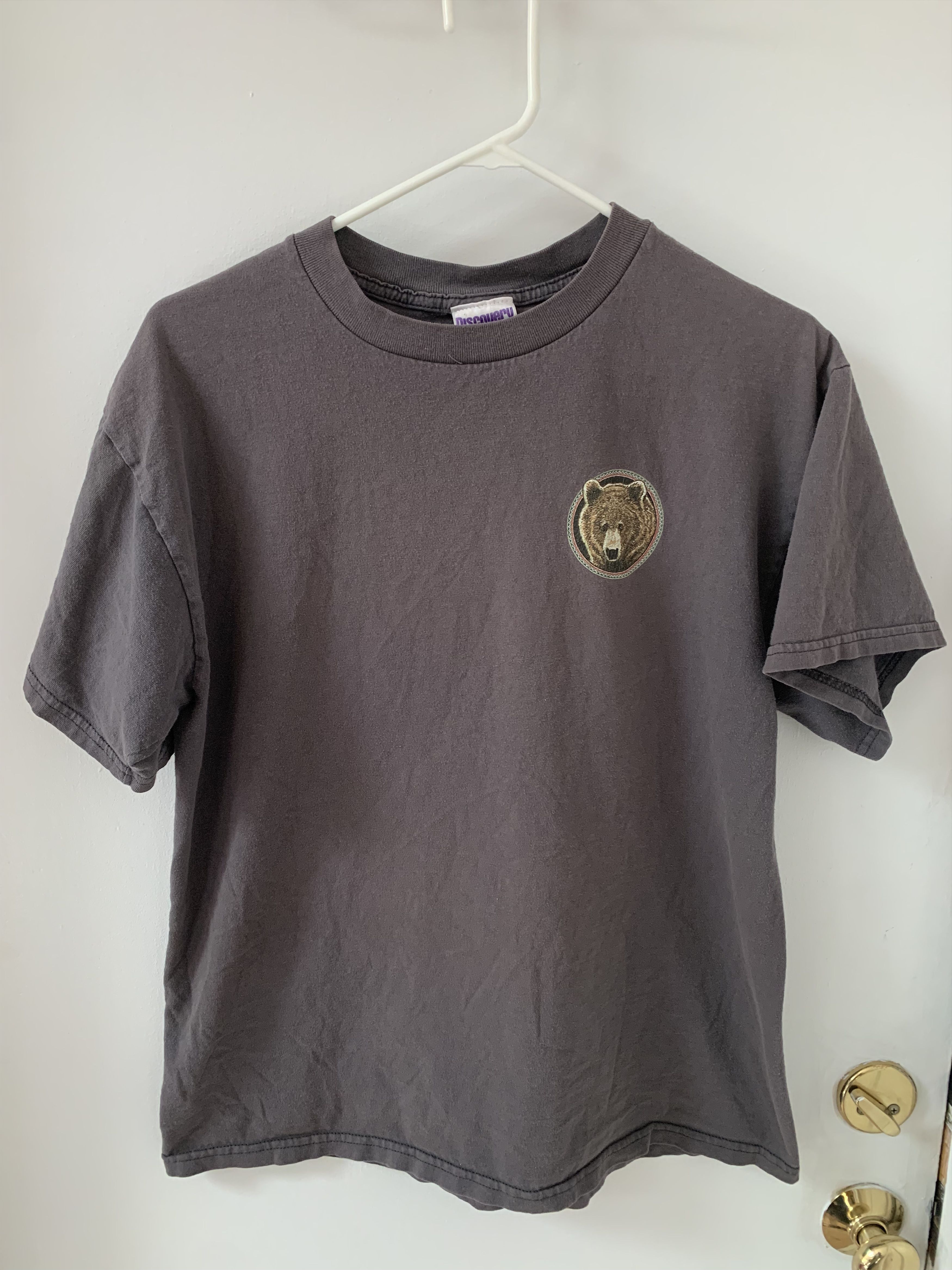 Vintage Vintage Discovery Channel Grizzly Bear tee t shirt Size US M / EU 48-50 / 2 - 1 Thumbnail