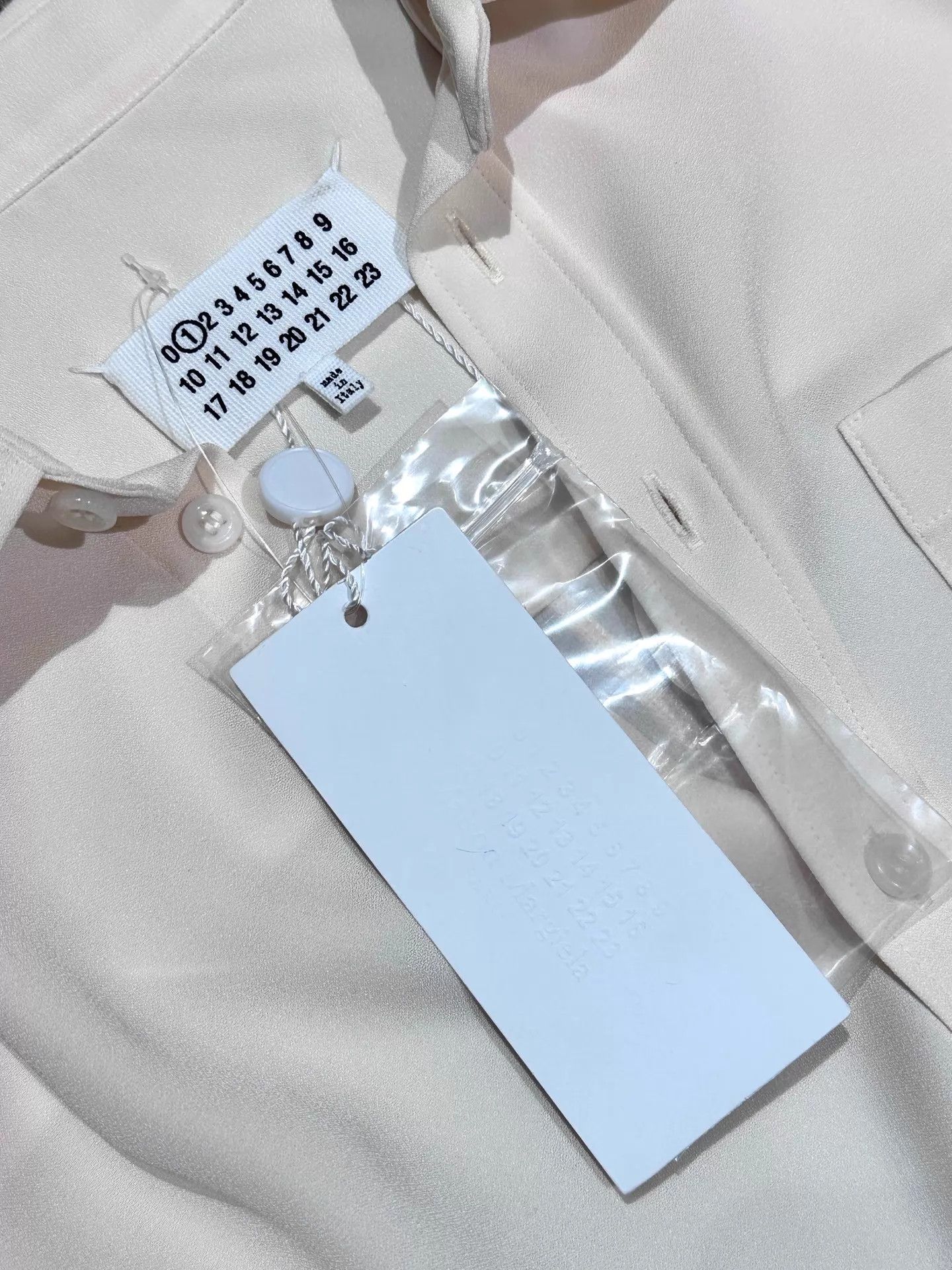 Maison Margiela Maison Margiela 2020SS 2-way One-Shoulder Shirt Size 38 Size XS / US 0-2 / IT 36-38 - 7 Thumbnail