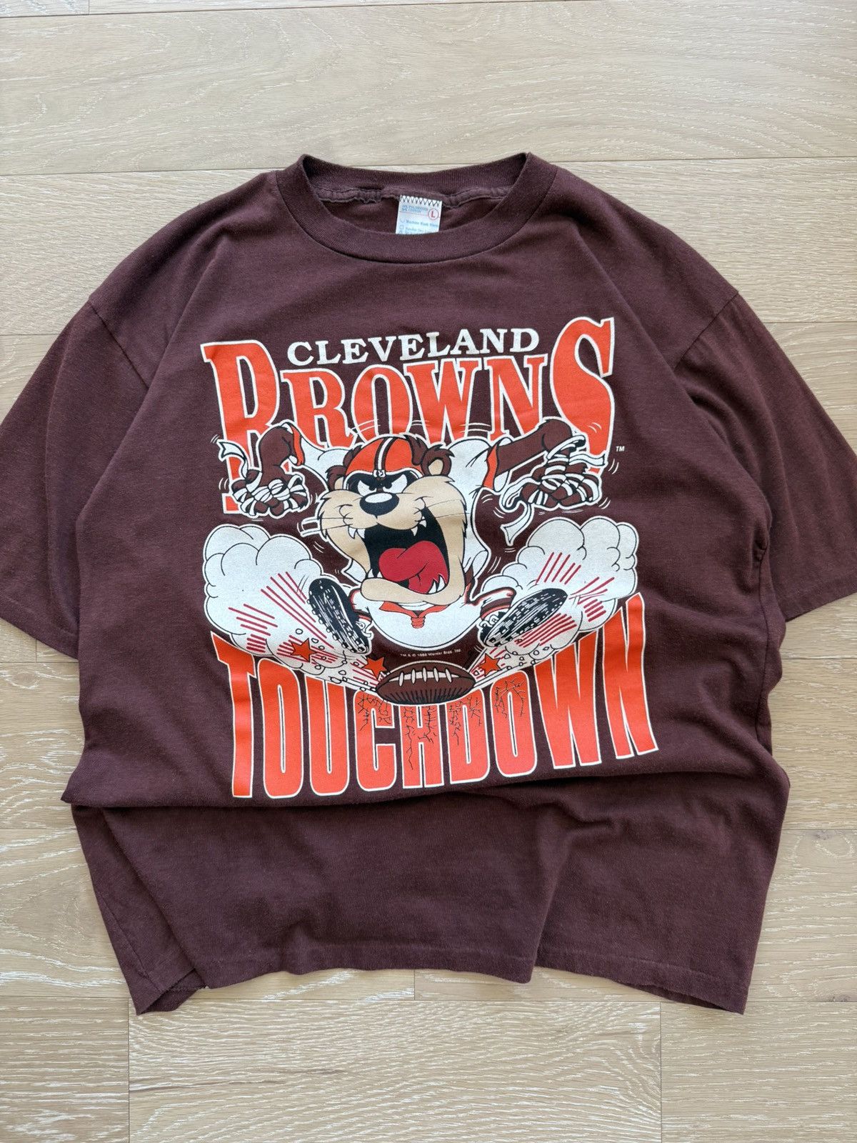 NFL Vintage ‘90 Cleveland Browns Taz Touchdown Shirt Size US L / EU 52-54 / 3 - 7 Thumbnail