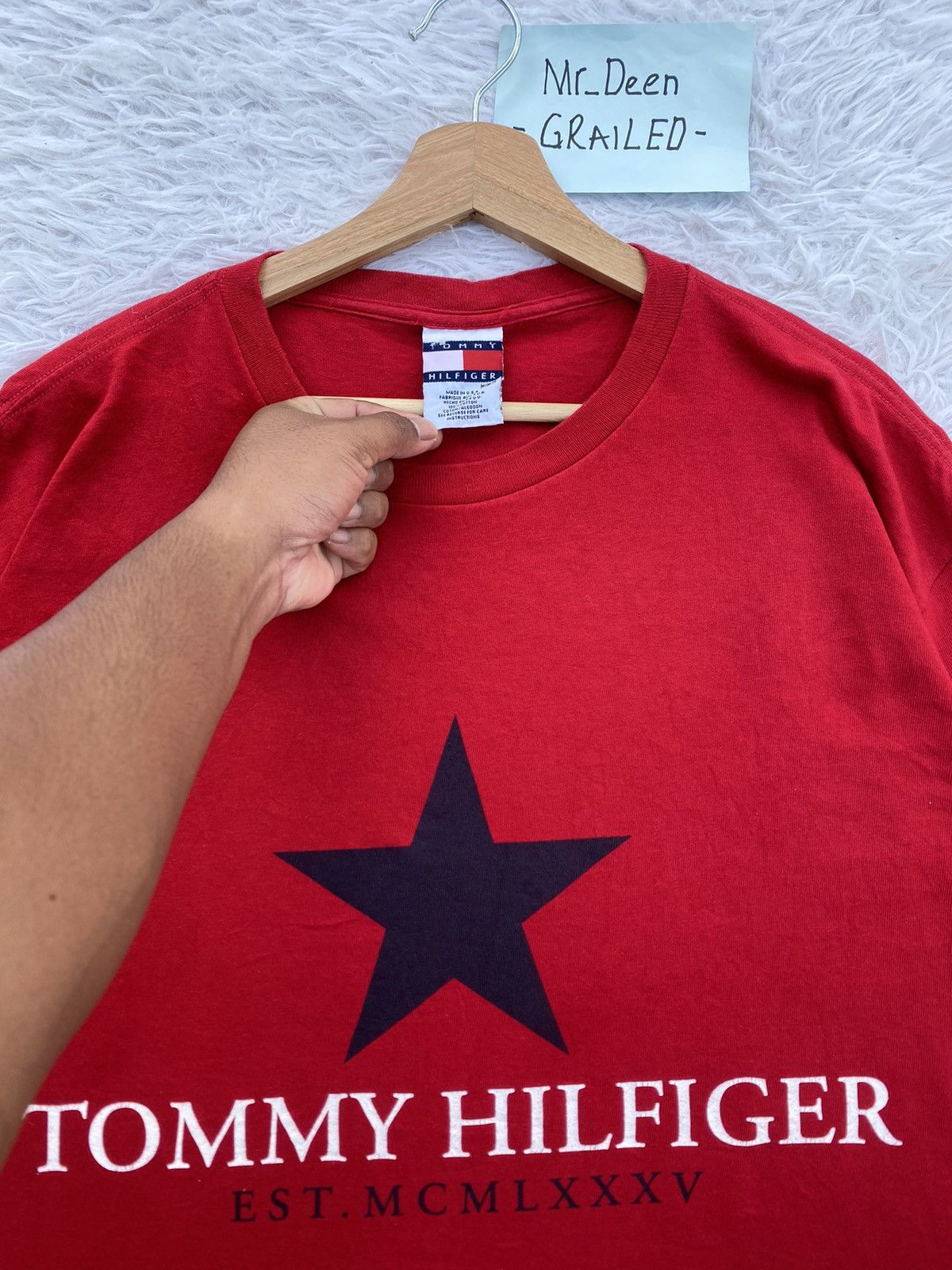 Tommy Hilfiger Rare Vintage Tommy Hilfiger Big Logo Spellout Tshirt Size US L / EU 52-54 / 3 - 8 Thumbnail