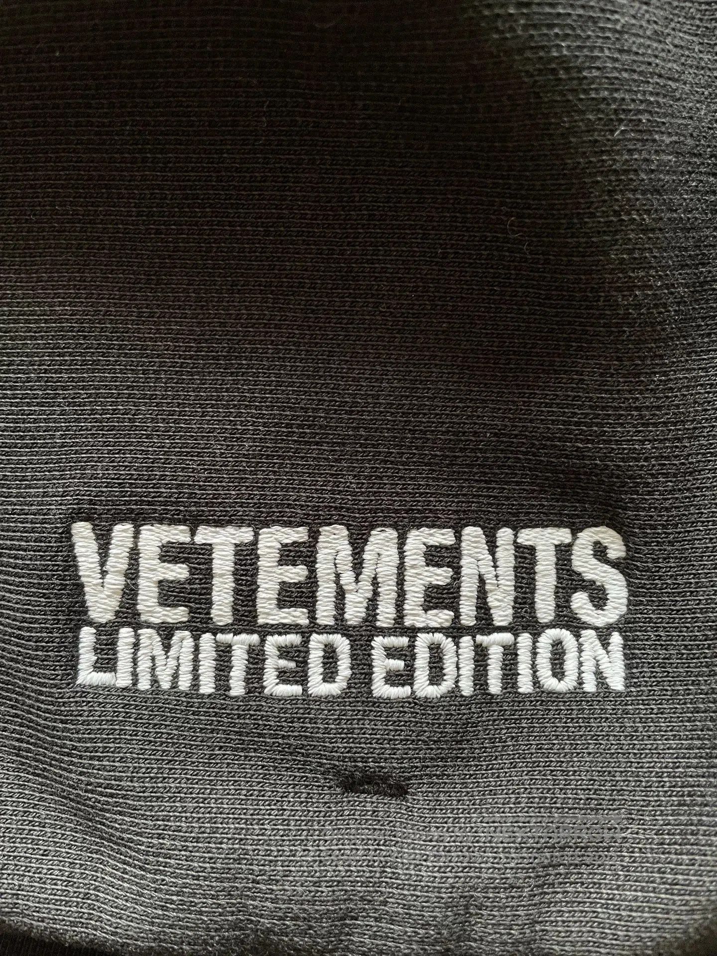 Vetements Vetements Popular Instruction Manual Hoodie. Size US M / EU 48-50 / 2 - 4 Thumbnail
