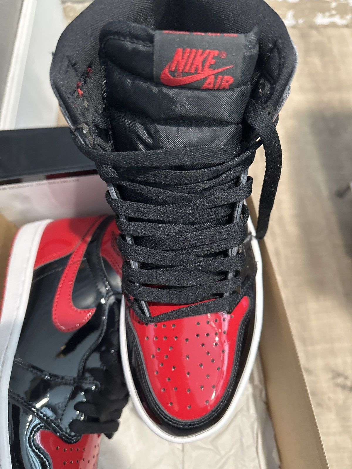 Jordan Brand × Nike Jordan 1 patent bred Size US 7.5 / EU 40-41 - 8 Thumbnail