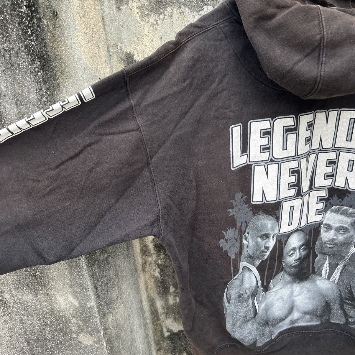 Other “LEGENDS NEVER DIE GRAPHIC HOODIE – KOBE TUPAC NIPSEY” Size US XL / EU 56 / 4 - 12 Thumbnail