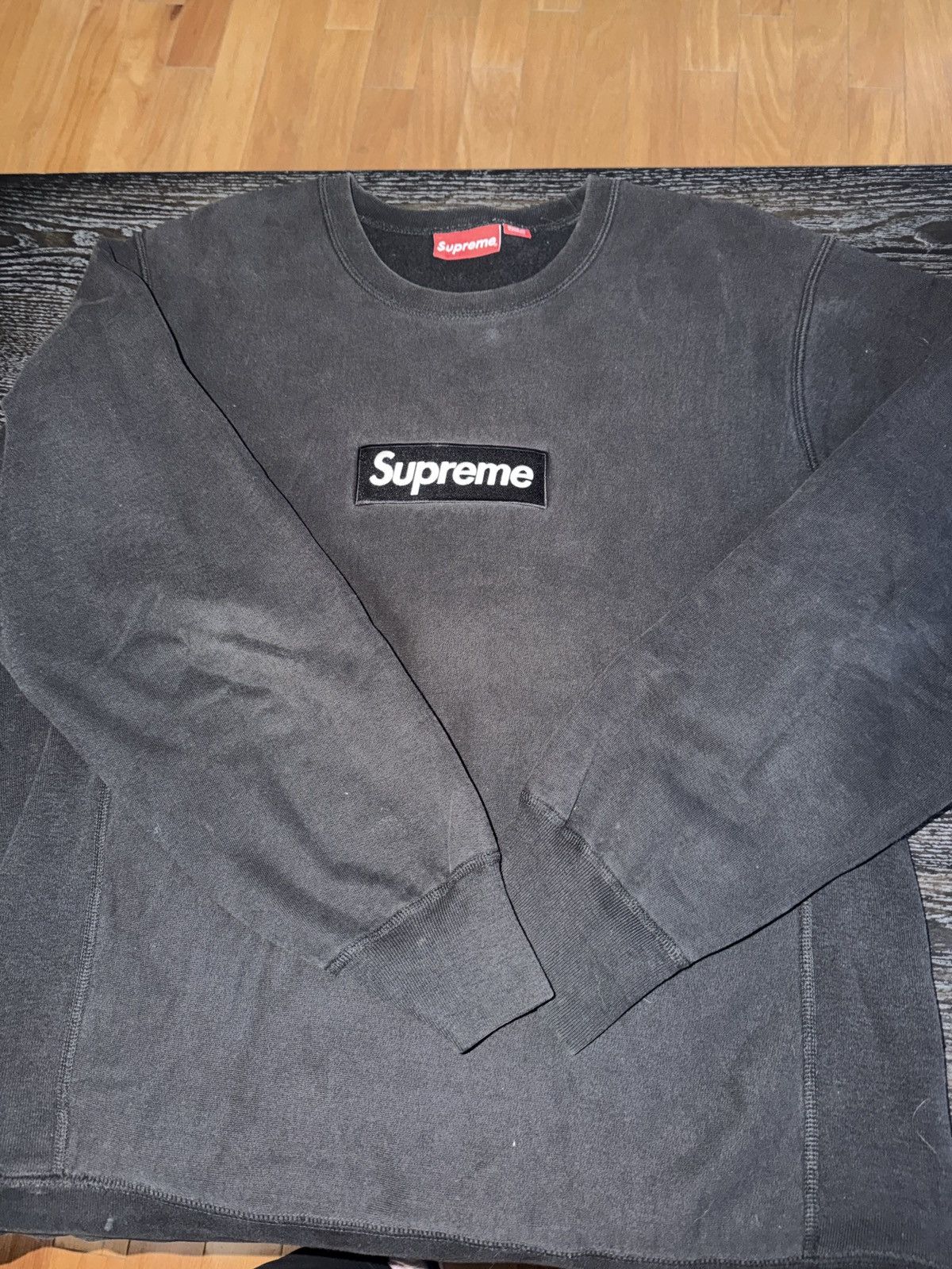 Supreme Supreme black on black crewneck size XL Size US XL / EU 56 / 4 - 3 Thumbnail