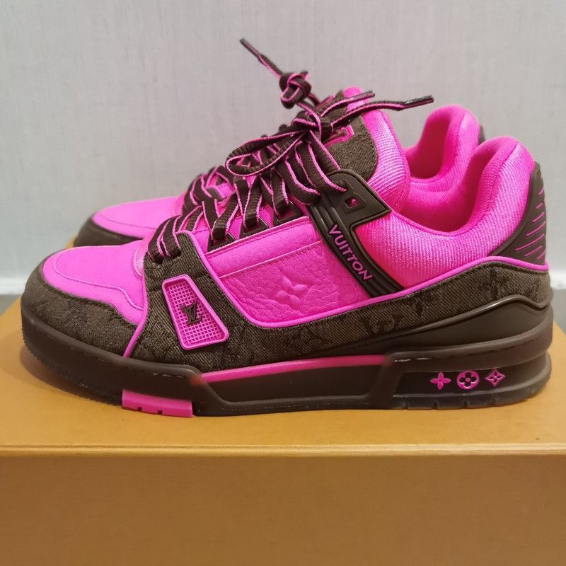 Louis Vuitton Louis Vuitton Classic Logo Trainer Sneakers for Men -2508 Size US 8 / EU 41 - 1 Thumbnail