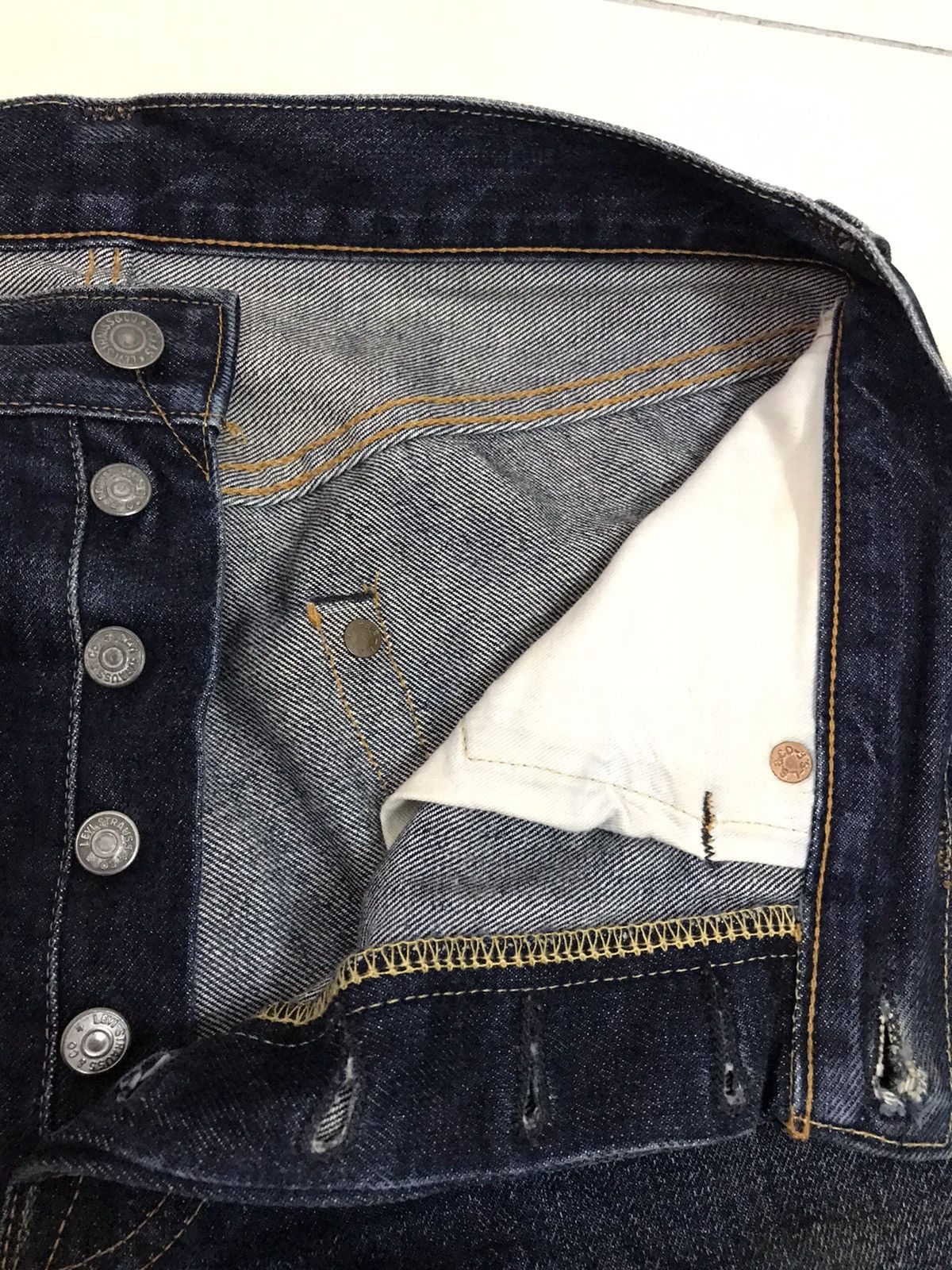 Levi's 90s Levi’s Big E 501 Redline Selvedge denim Jeans W30 Size US 30 / EU 46 - 5 Thumbnail