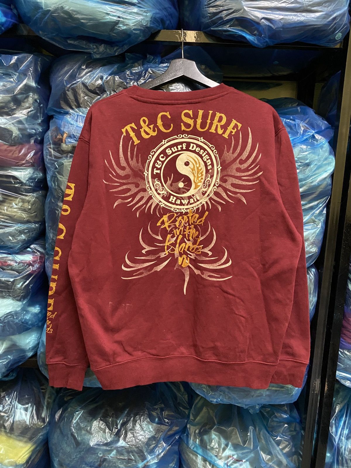 Vintage Vintage Y2K T&C Surf Hawaii Maroon Sweatshirt Crewneck Size US L / EU 52-54 / 3 - 1 Thumbnail