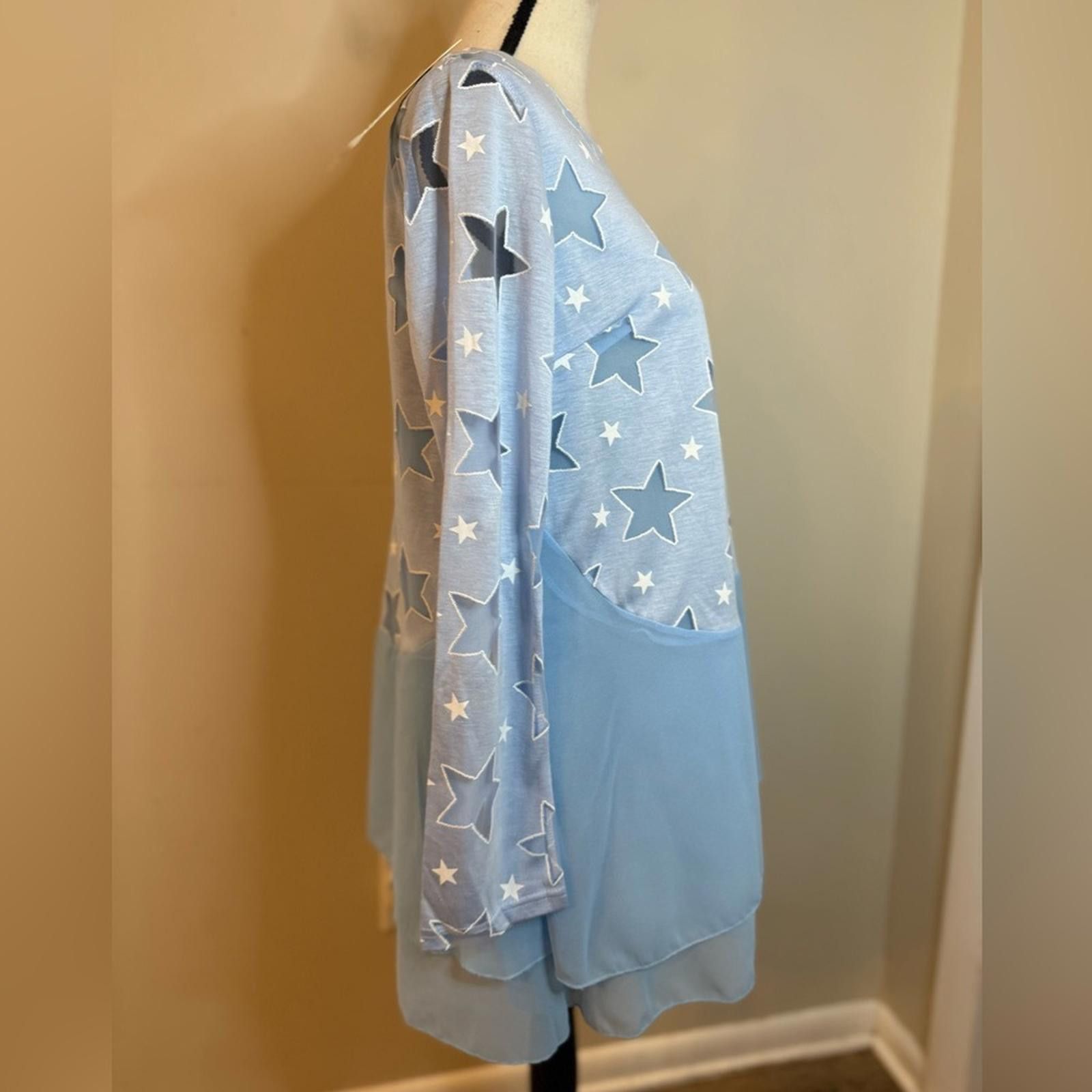 Other Yimeiyi sky blue tunic top embroidered stars Plus SZ XXL Size XXL / US 16-18 / IT 52-54 - 2 Thumbnail