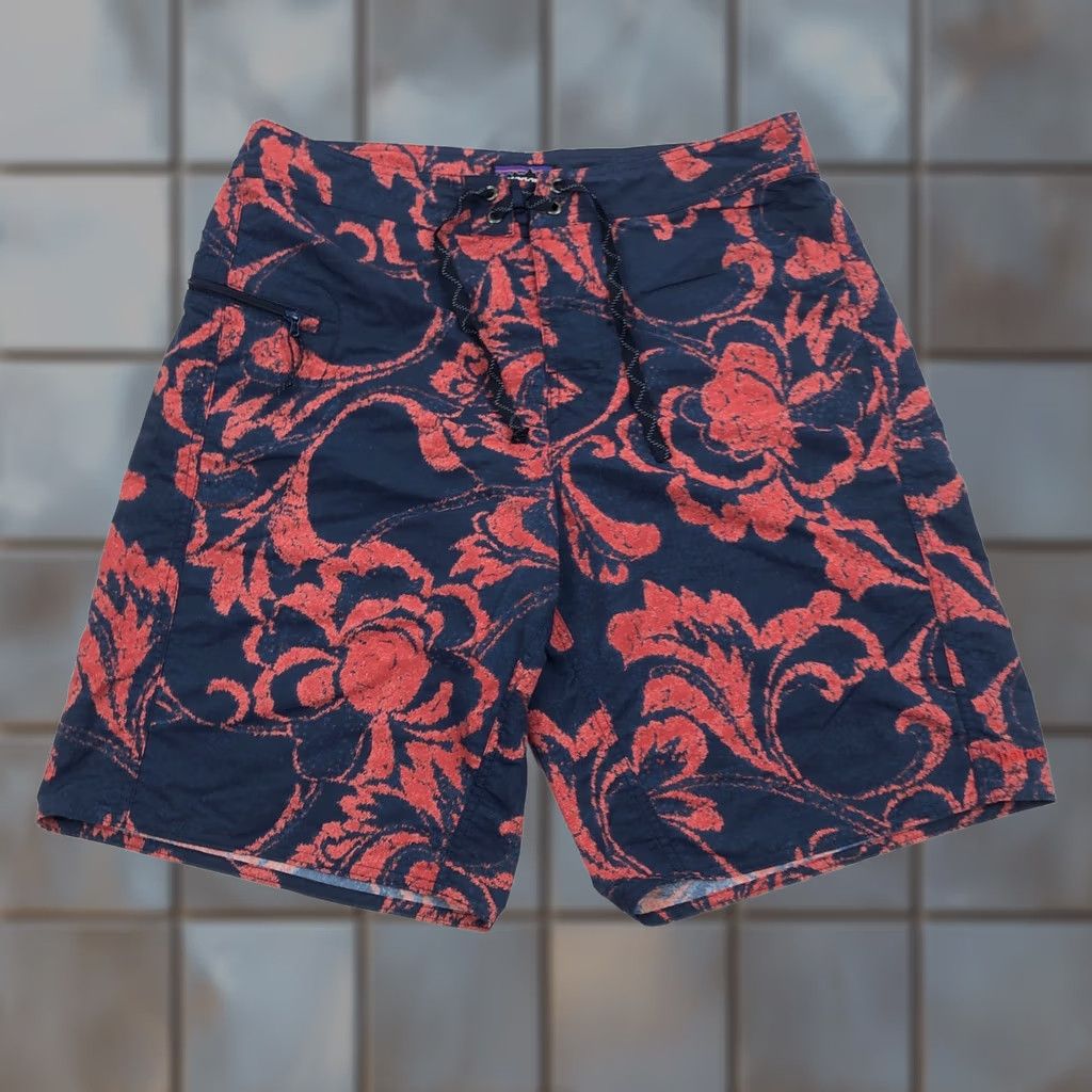 Patagonia Patagonia Board Shorts Men Navy Blue Red Floral Print Nylon Quick Dry 34 Regular Drawstring Pockets Zipper Pocket Beach Surfing Mens Size US 34 / EU 50 - 1 Thumbnail