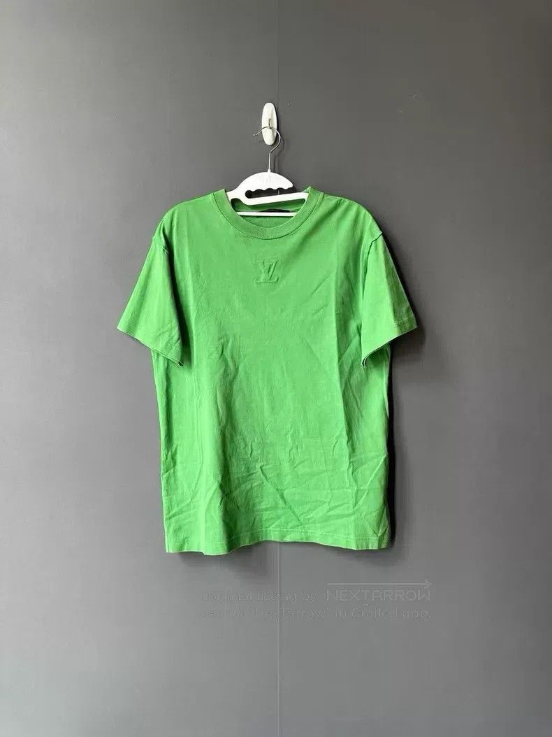 Louis Vuitton Louis Vuitton Green embossed short sleeve Size US S / EU 44-46 / 1 - 1 Thumbnail