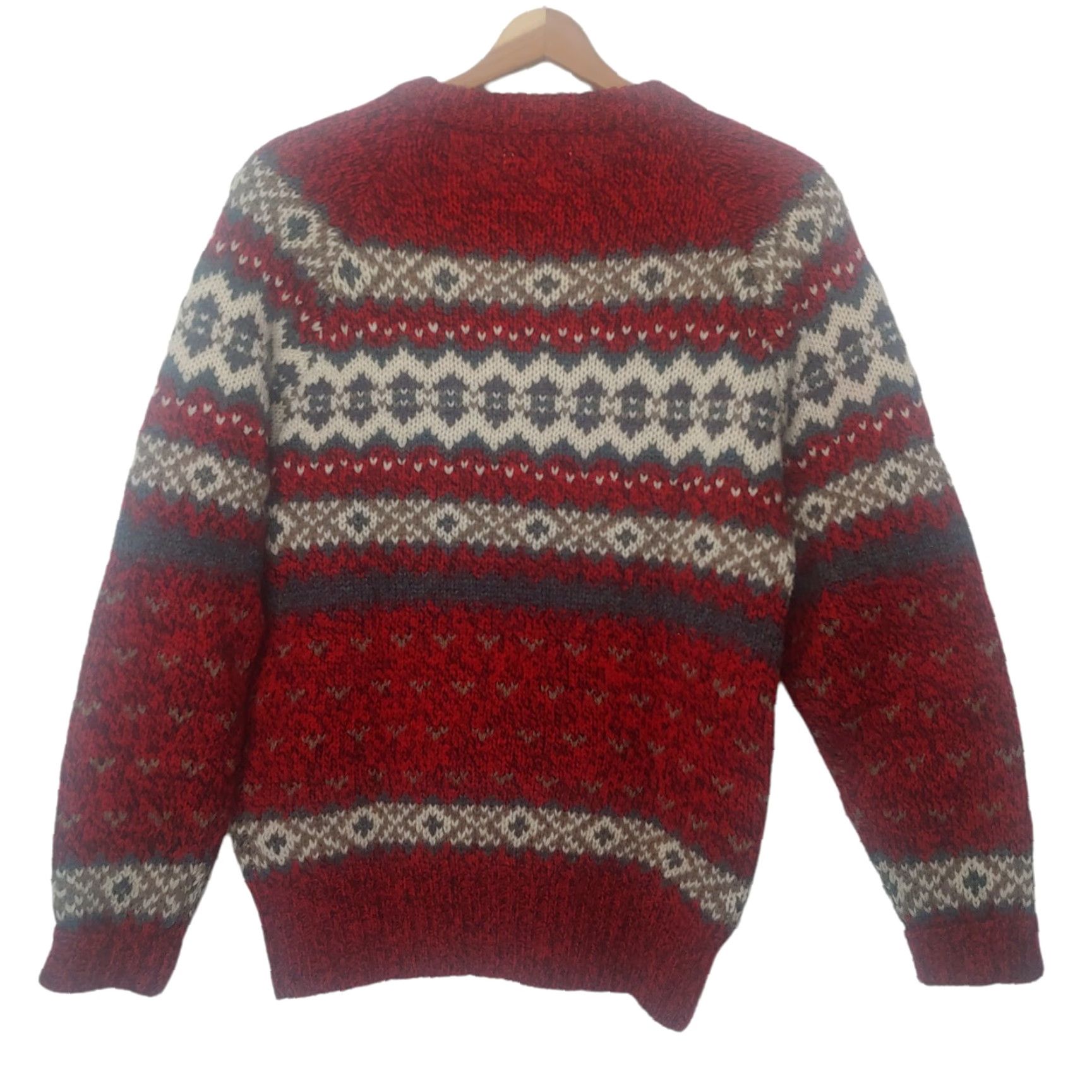 Vintage VINTAGE Woolrich Sweater Nordic Knit Pullover Women S Red Gray White Tan 85% Wool/15% Nylon Casual Fall Winter Hong Kong Womens Size S / US 4 / IT 40 - 3 Thumbnail