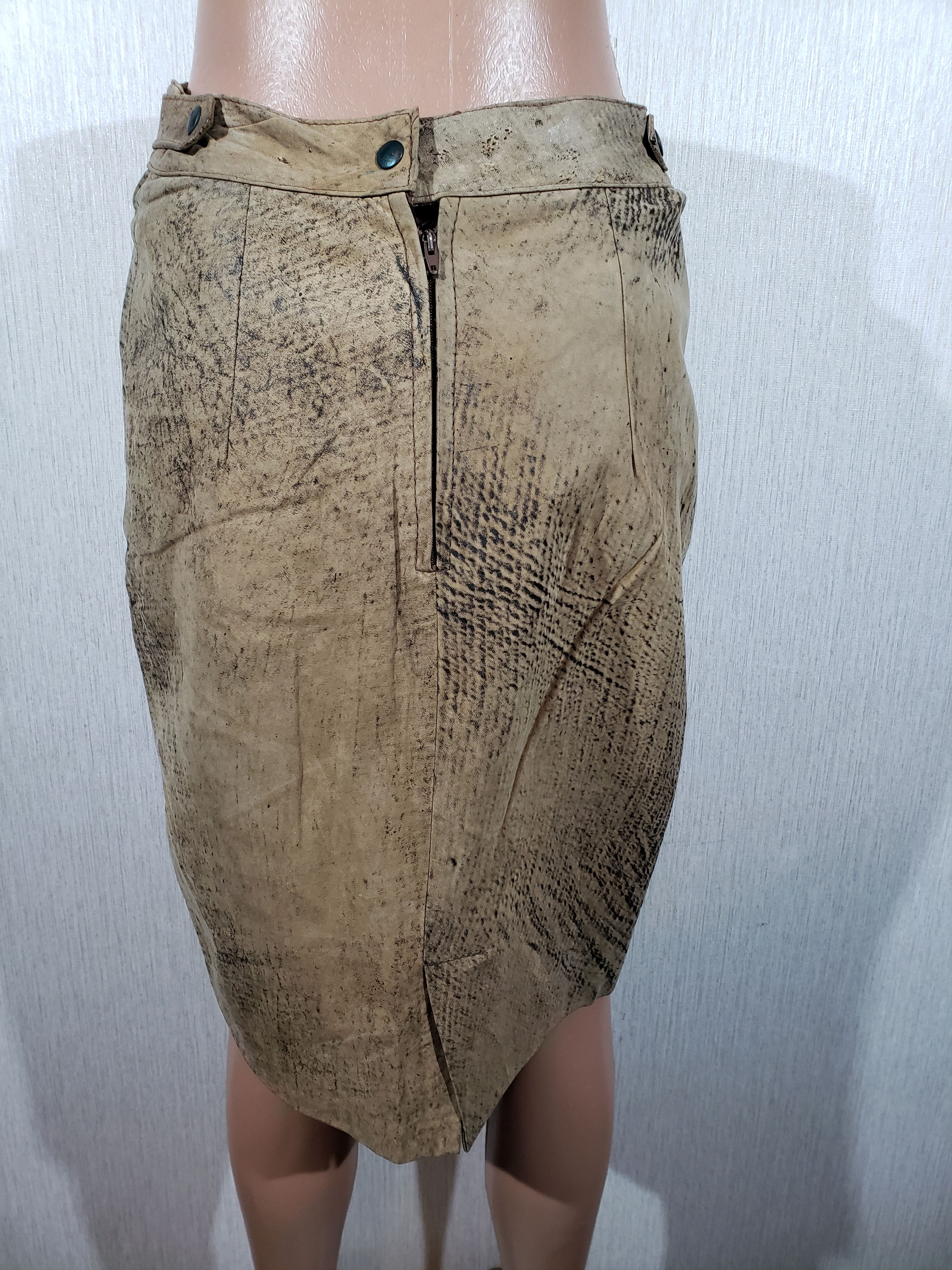 Genuine Leather Brown leather skirt. Size 27" / US 4 / IT 40 - 3 Thumbnail