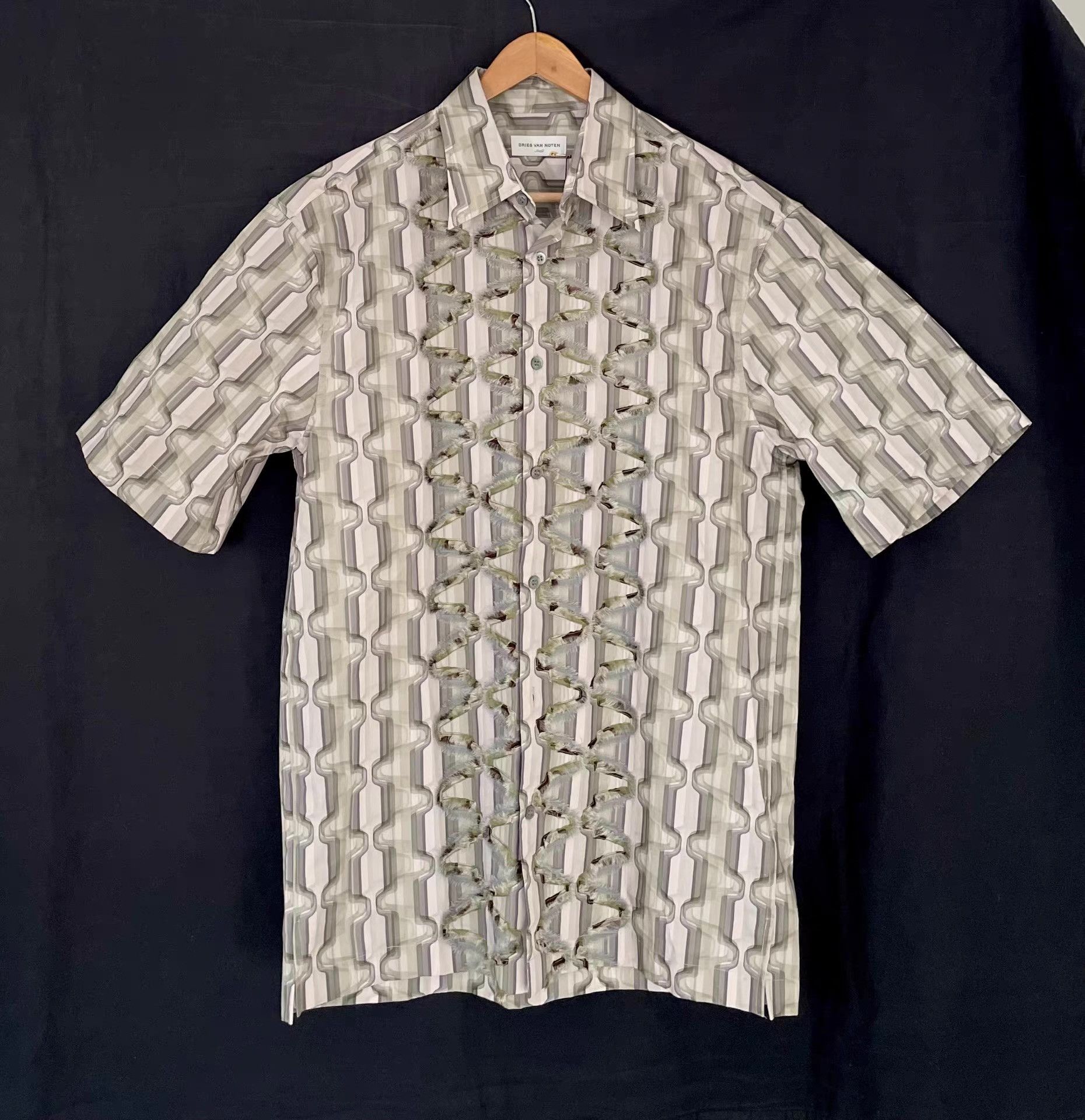 Dries Van Noten Dries Van Noten 24SS Printed Short-Sleeve Ｑ21 Size US S / EU 44-46 / 1 - 1 Thumbnail