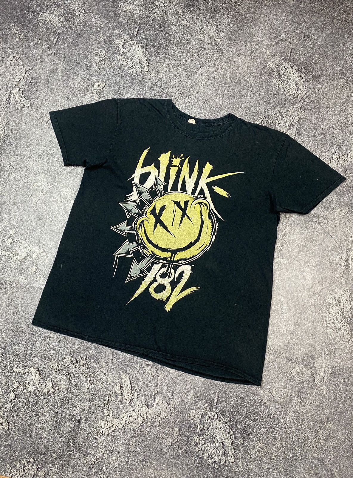 Band Tees × Vintage Vintage Blink 182 Sunfaded Distressed T-shirt Gothic Y2K Size US XL / EU 56 / 4 - 2 Thumbnail