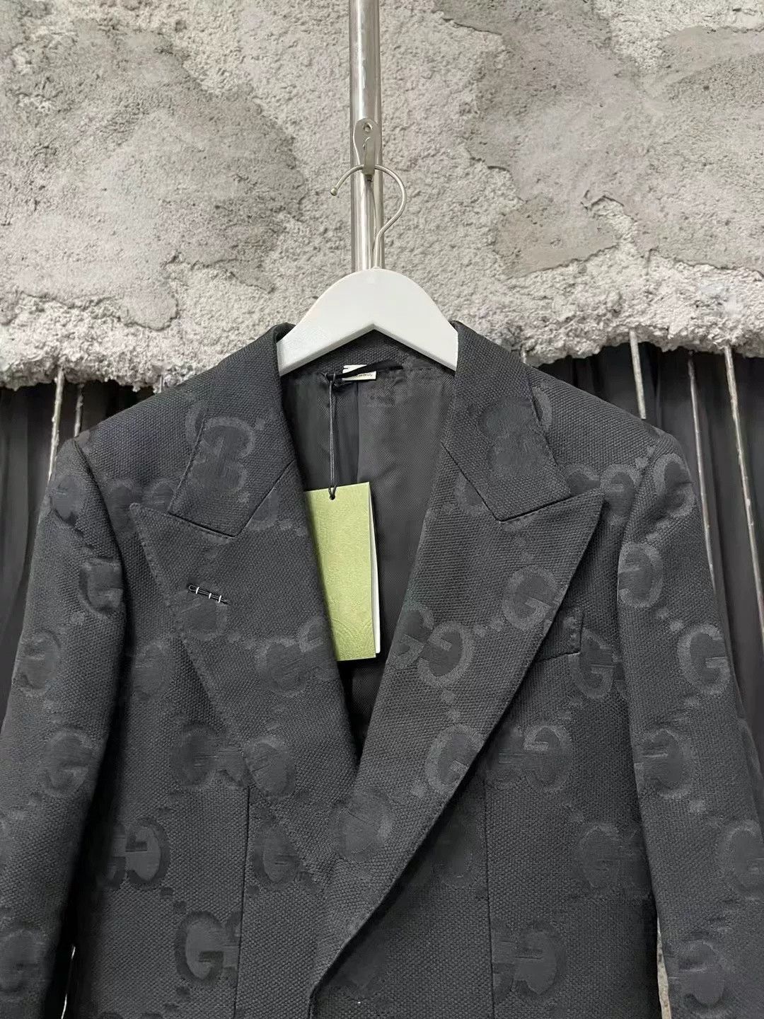 Gucci Gucci Black Embossed Classic Logo Blazer Size US S / EU 44-46 / 1 - 3 Thumbnail