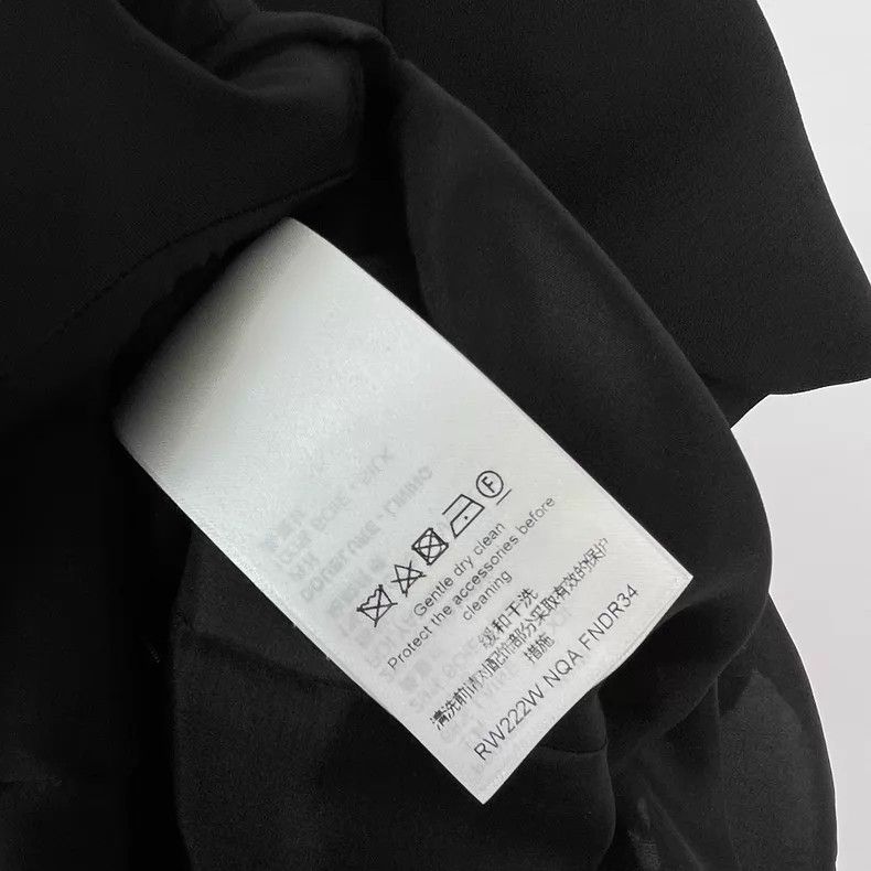 Louis Vuitton Louis Vuitton 22Ss Black Sheep Wool Zip Crew Neck Short Sl Size XXS / US 00 / IT 34 - 8 Thumbnail