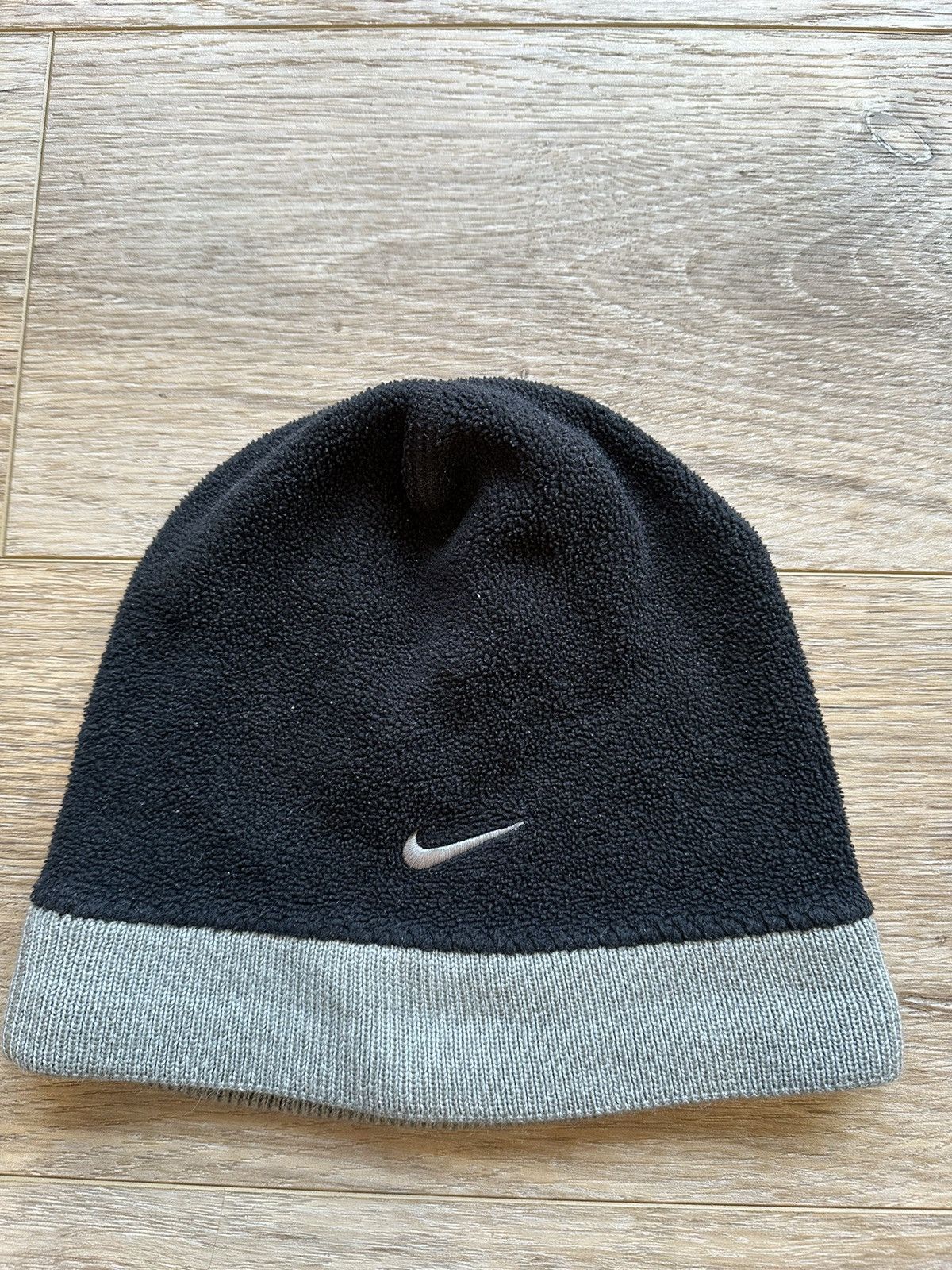 Nike Vintage Nike Beanie Fleece Hat Size ONE SIZE - 2 Thumbnail