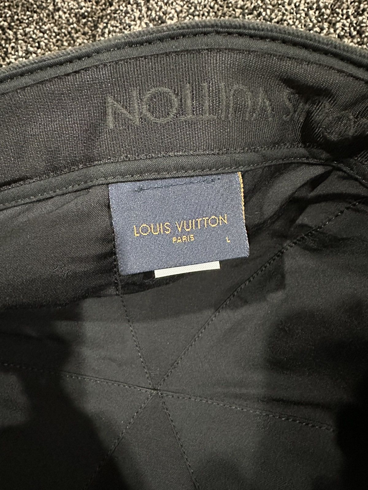 Louis Vuitton Louis Vuitton x Virgil Crystal Black / Yellow Script Hat Size ONE SIZE - 9 Thumbnail