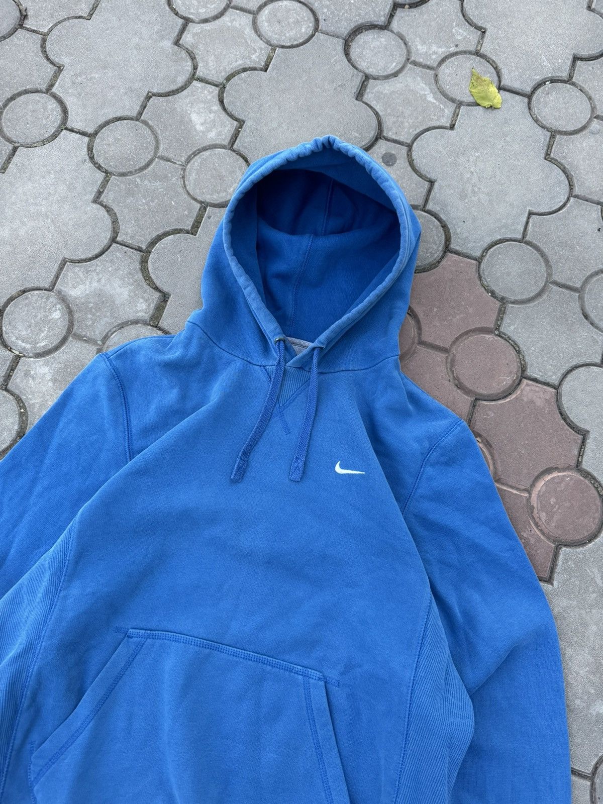 Nike × Vintage Vintage Nike Small Swoosh Boxy Hoodie Y2K USA Size US M / EU 48-50 / 2 - 2 Thumbnail