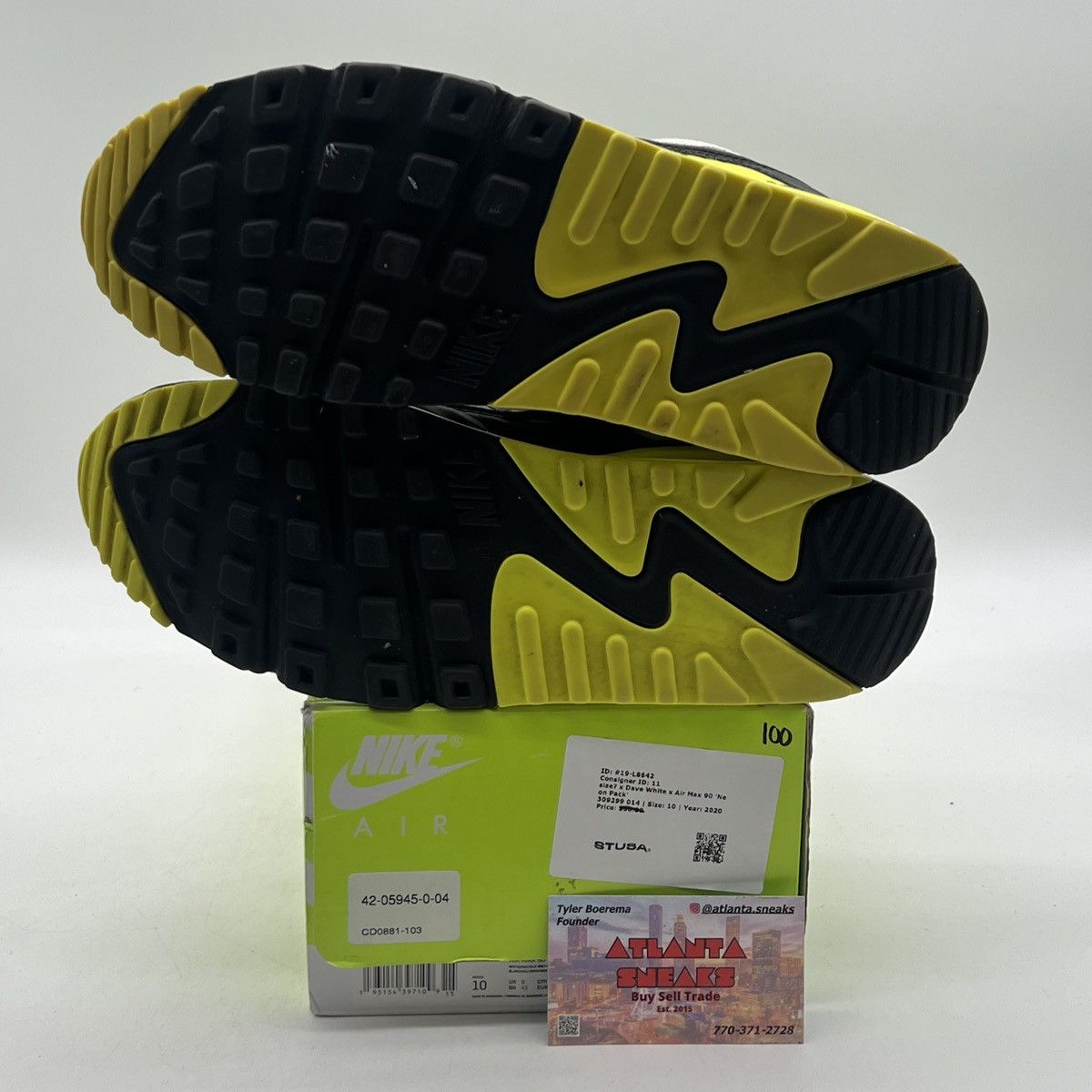 Nike Air max 90 volt Size US 10 / EU 43 - 8 Thumbnail