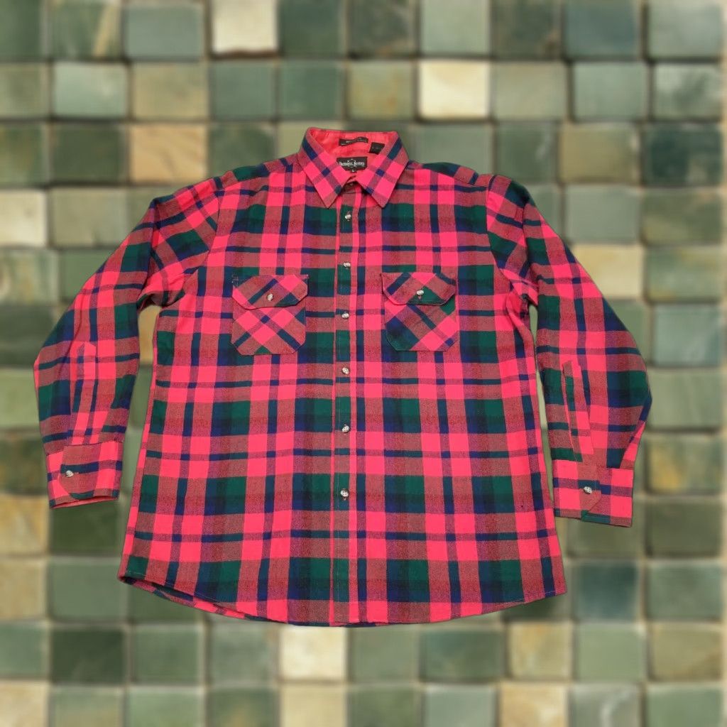 Vintage VINTAGE Northwest Territory Flannel Shirt Mens L Black Red Plaid Outdoors Camp Fish Shirts Button-Up Casual Mens Regular Plaid N/A? Size US L / EU 52-54 / 3 - 1 Thumbnail