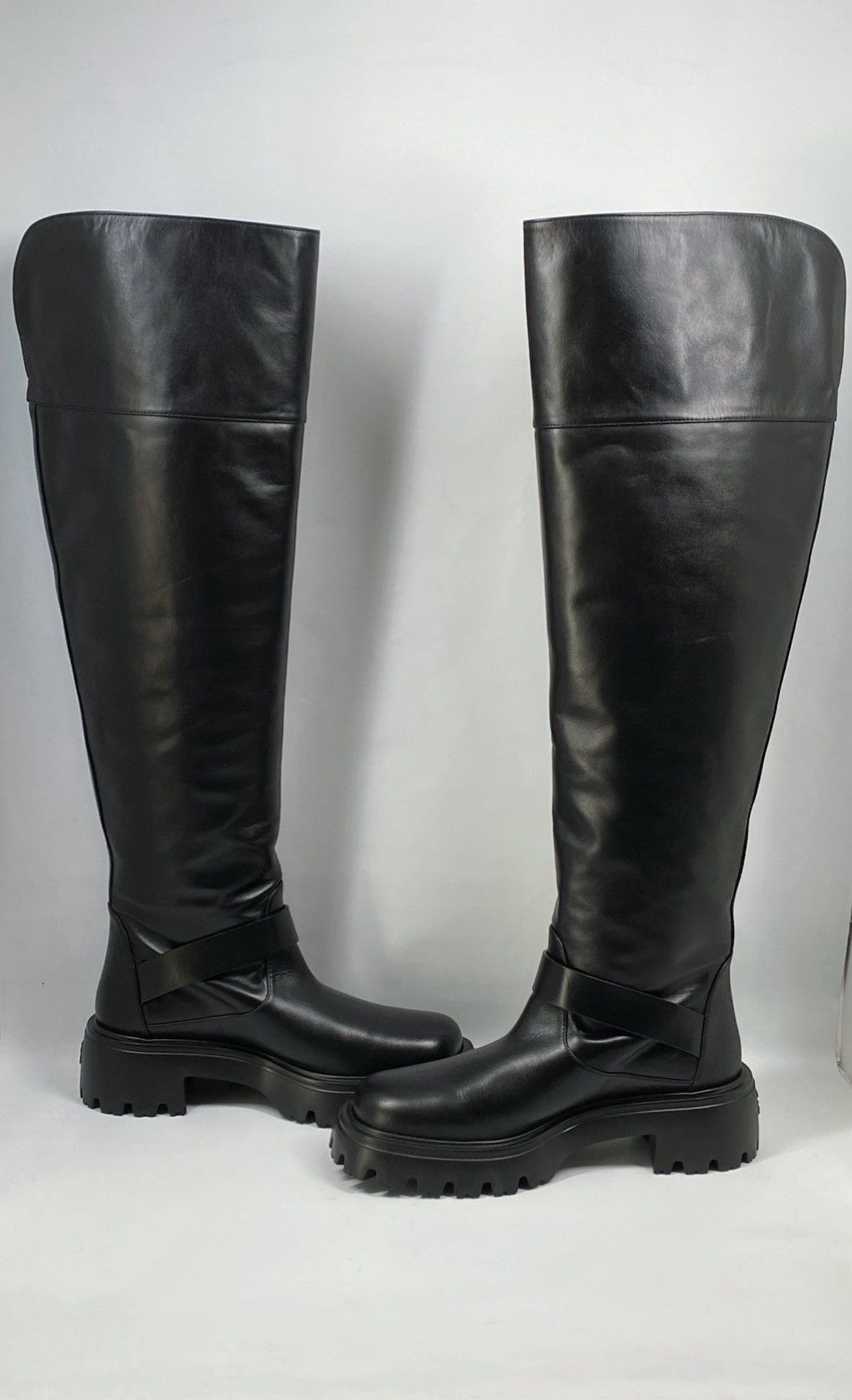 Stuart Weitzman Stuart Weitzman Buckle-Accented Leather Tall Boots size 7 Size US 7 / IT 37 - 5 Thumbnail