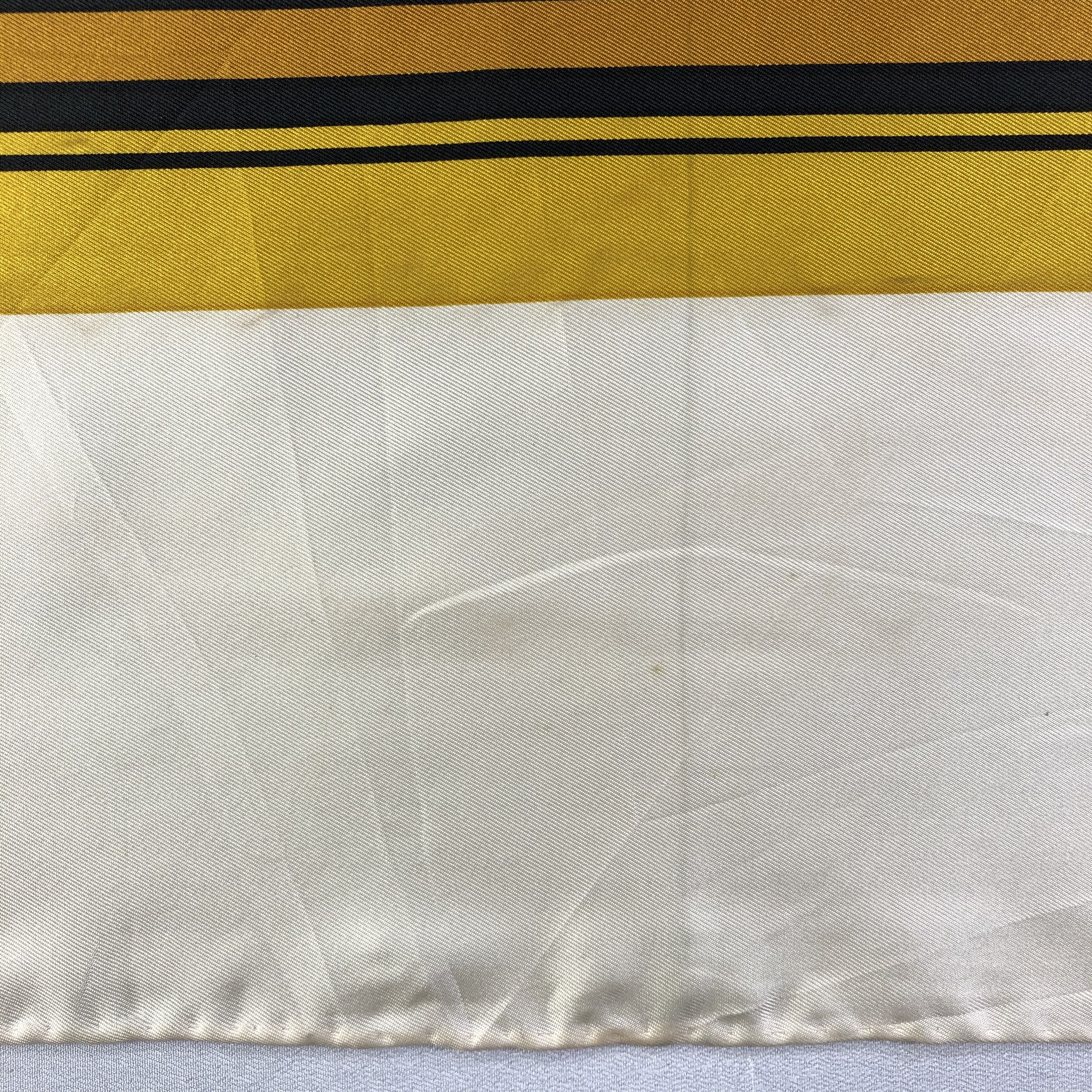 Vintage Vintage Yves Vacarisas Silk Scarf Size ONE SIZE - 6 Thumbnail